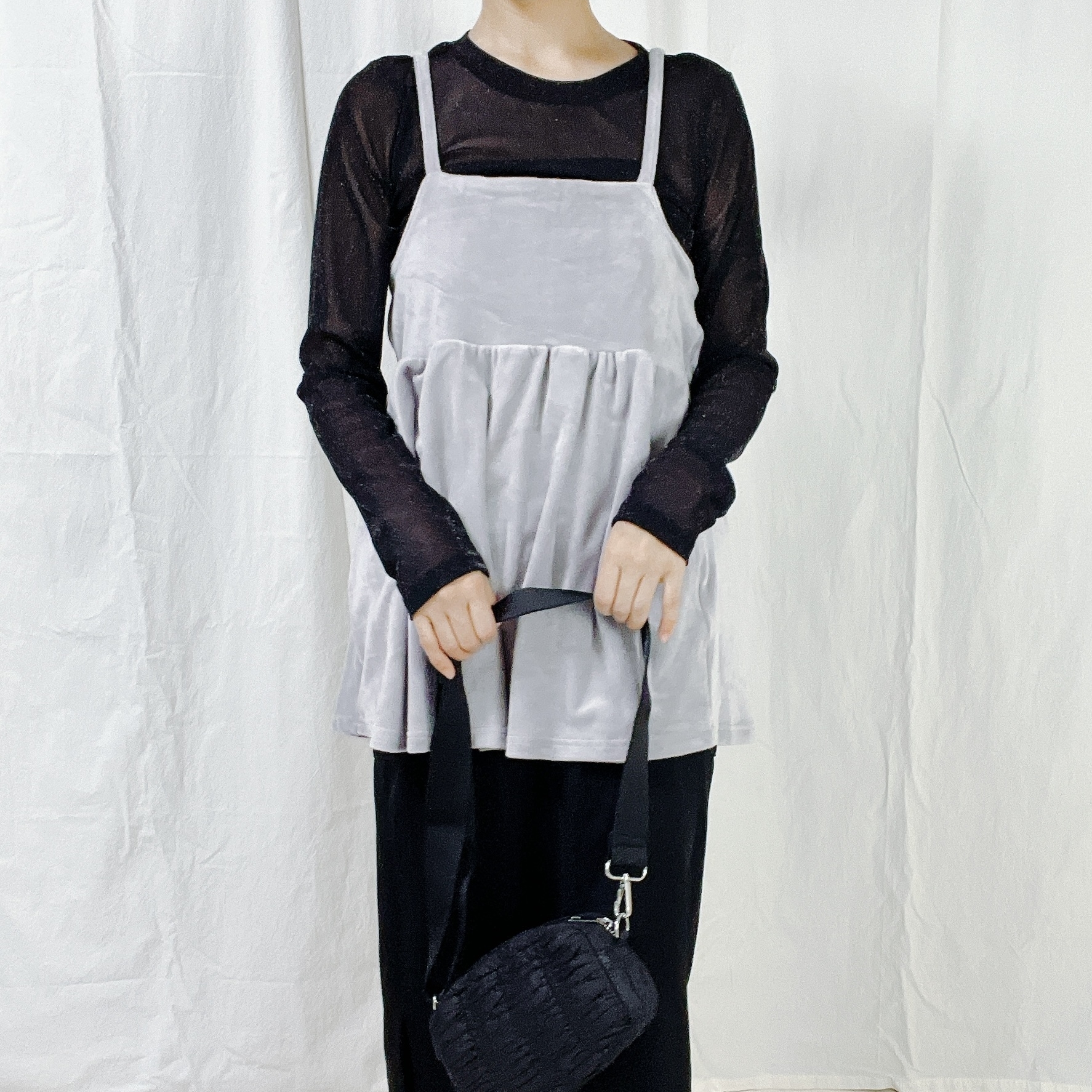 しまむらのおすすめファッションアイテム「NPUラメシアーロンT」のコーディネート