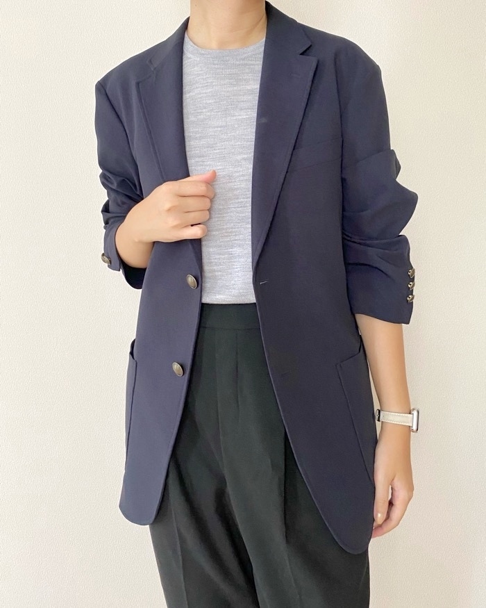 ユニクロのおすすめファッションアイテム「メリノクルーネックセーター」のコーディネート