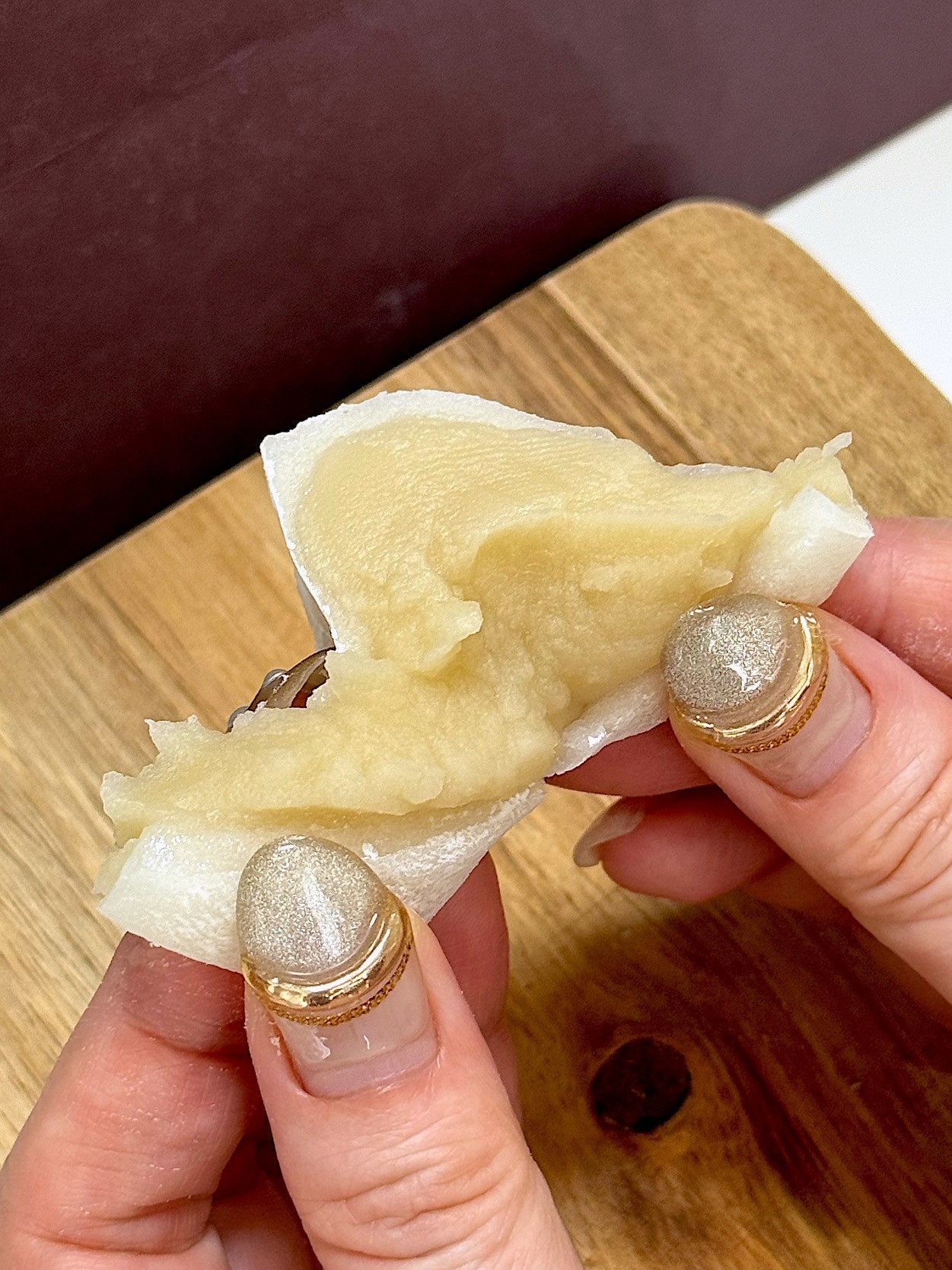 シャトレーゼのおすすめスイーツ「山梨県産シャインマスカット大福」