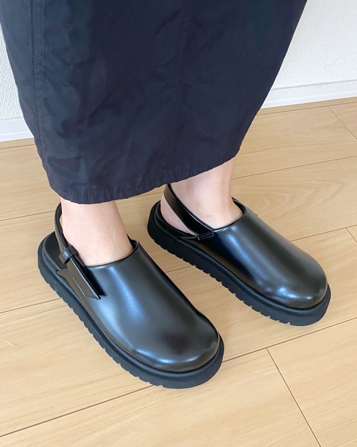 UNIQLO（ユニクロ）のおすすめファッションアイテム「クロッグシューズ」