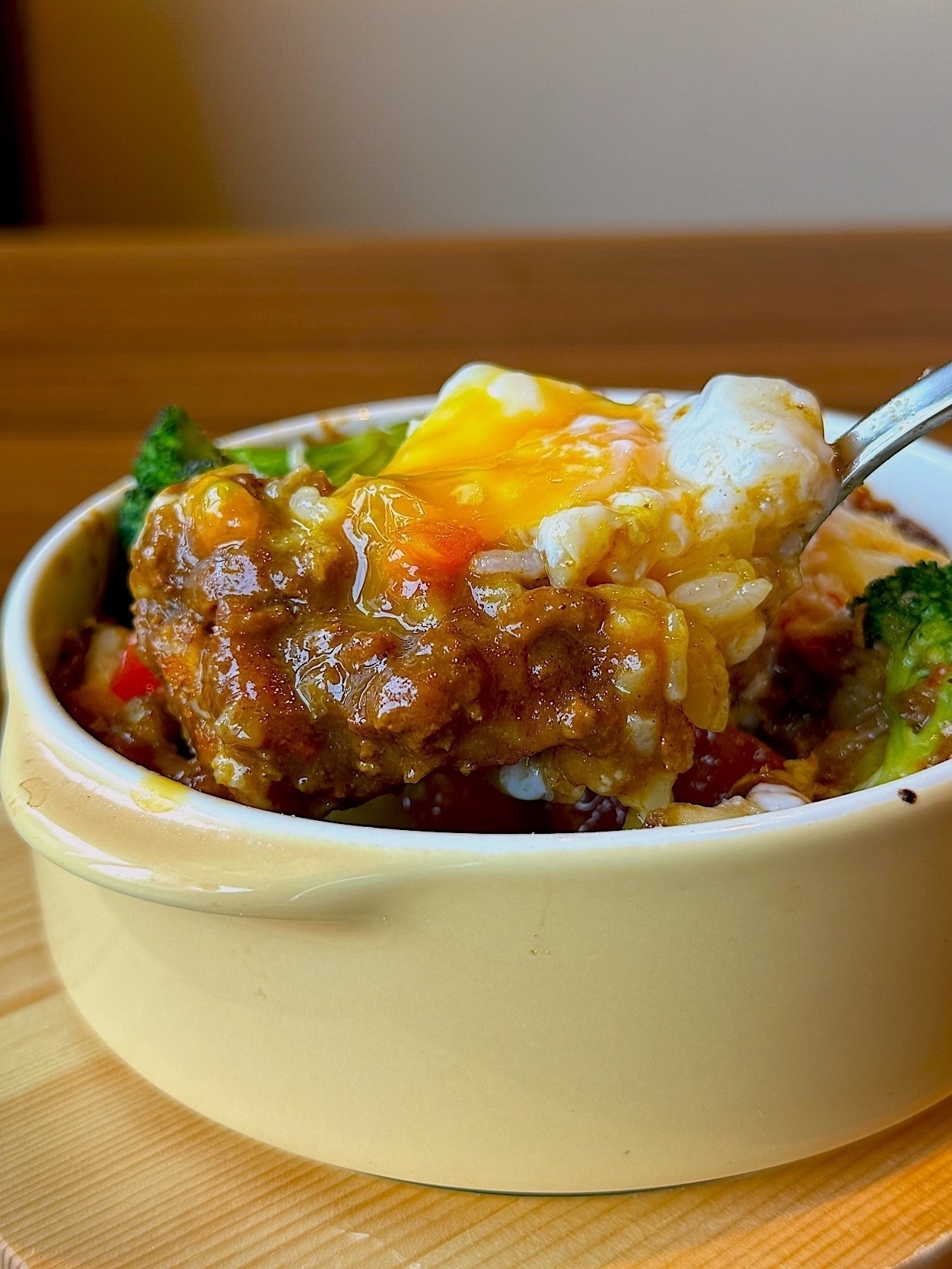 びっくりドンキーのおすすめフード「焼きカリーライス」