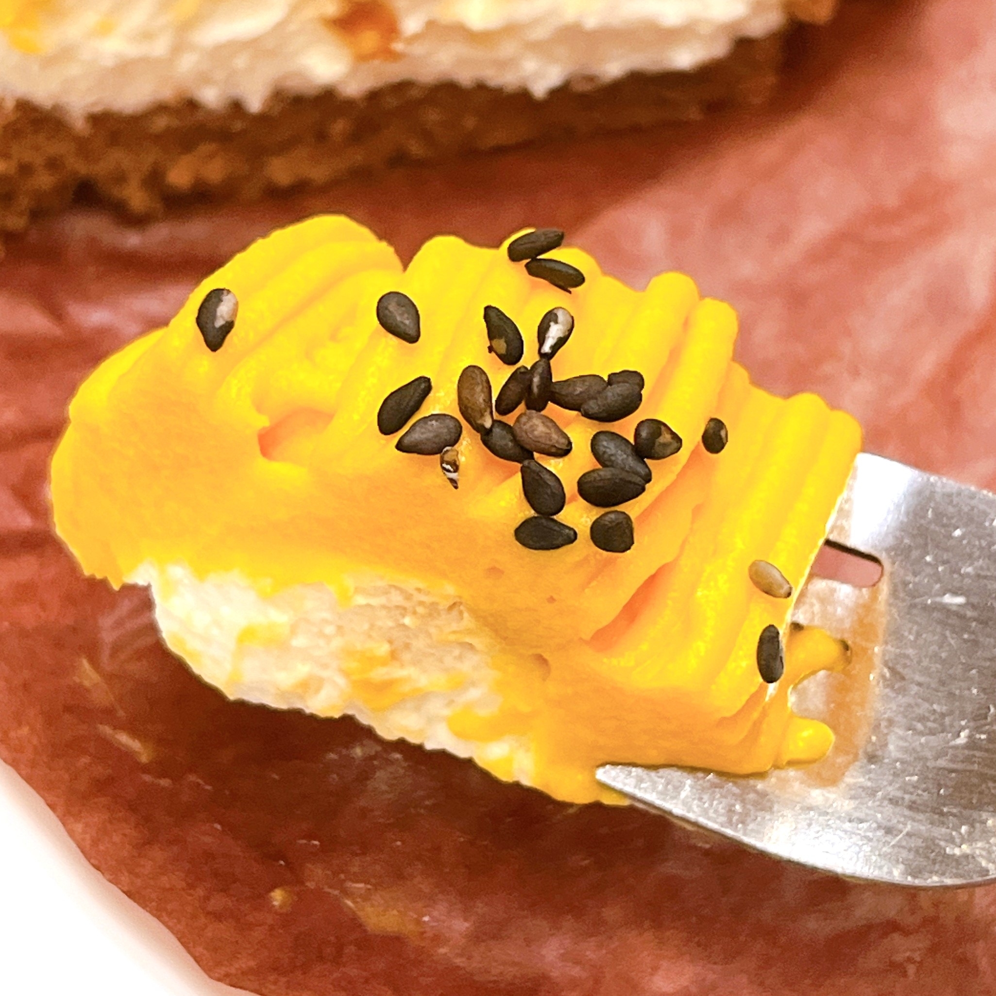 コメダ珈琲店のオススメのスイーツ「安納芋のモンブラン（単品）」