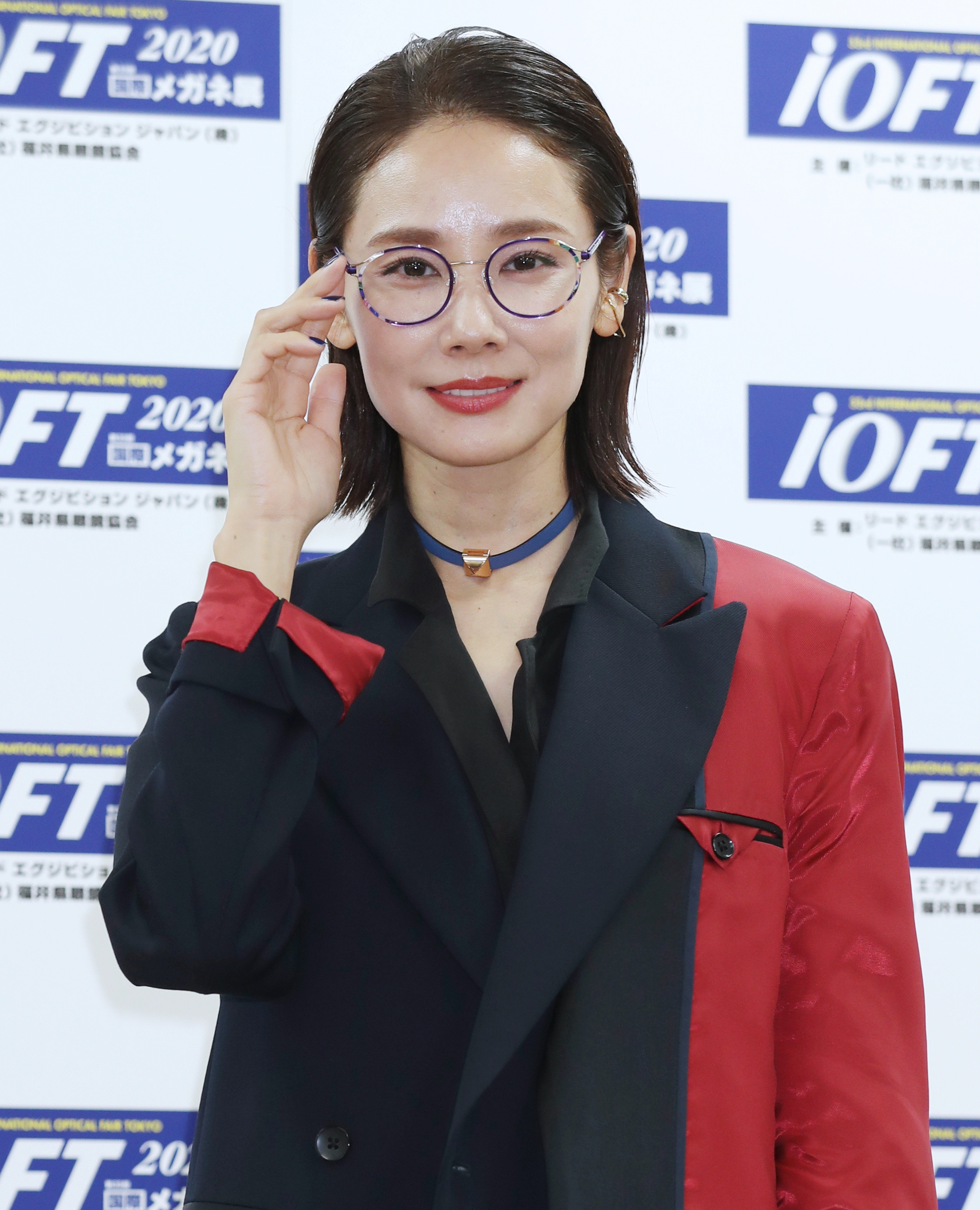 吉田羊 吉田羊、パリで撮影した「モコモコかわいい」コーデを披露→「羊と同化」「とっても素敵」と話題に
