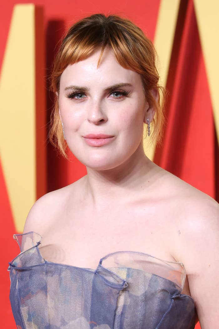 Tallulah Willis in a strapless dress
