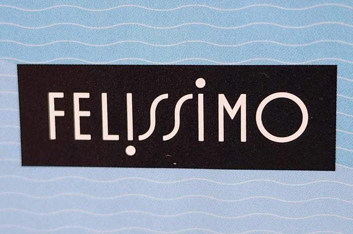 「FELISSIMO」と書かれたロゴマークが中央に配置されています。