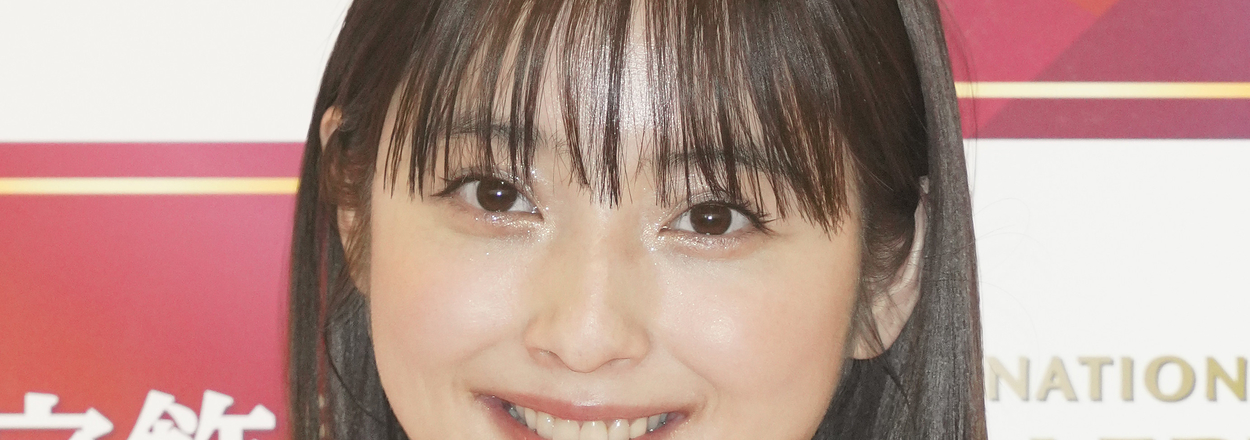 佐々木希「何だか無性に編み物がしたくなって...」手作りのバッグに「売りに出せそうなクオリティ」「素敵すぎて欲しい」の声【動画＆画像】