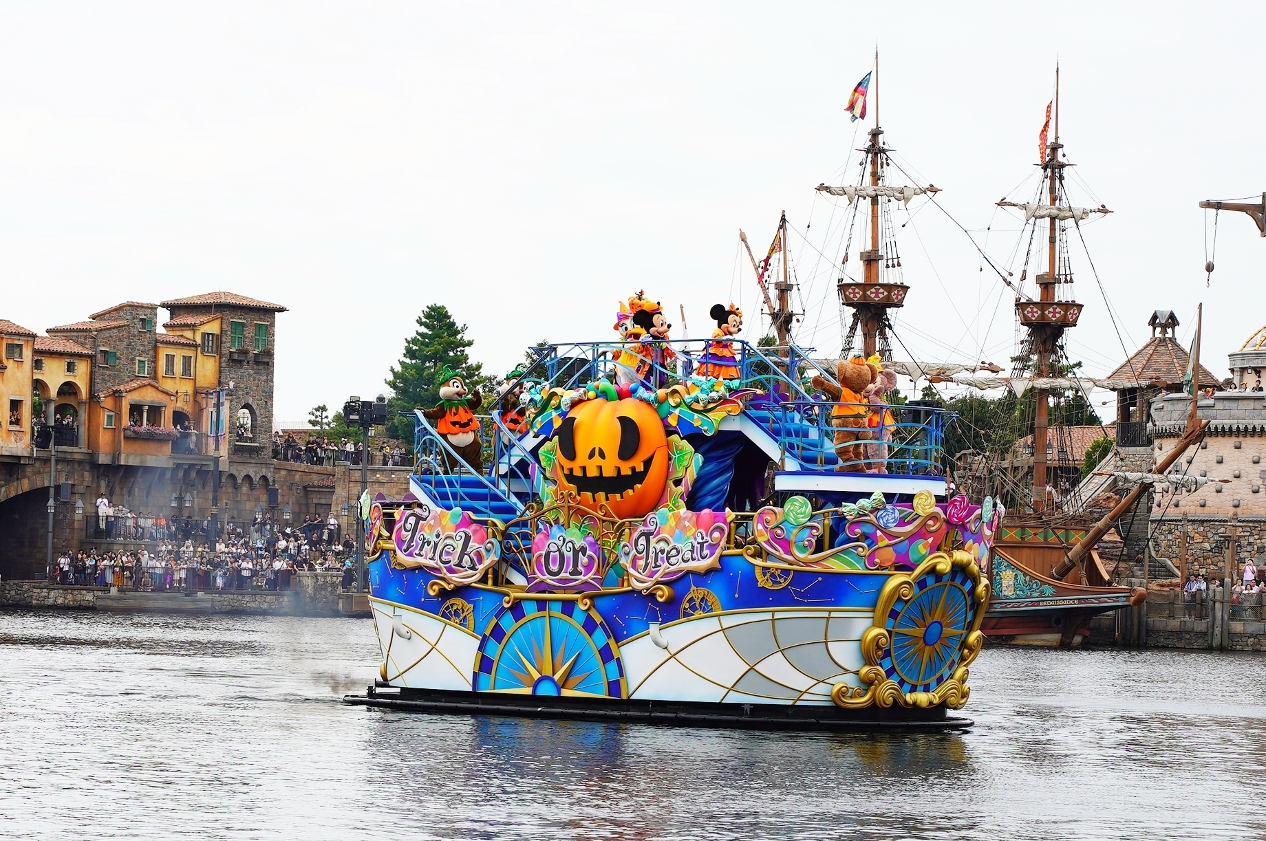 待って…尊すぎる!!ディズニーシーの「ハロウィーン限定ショー 待って…尊すぎる!!ディズニーシーの「ハロウィーン限定ショー