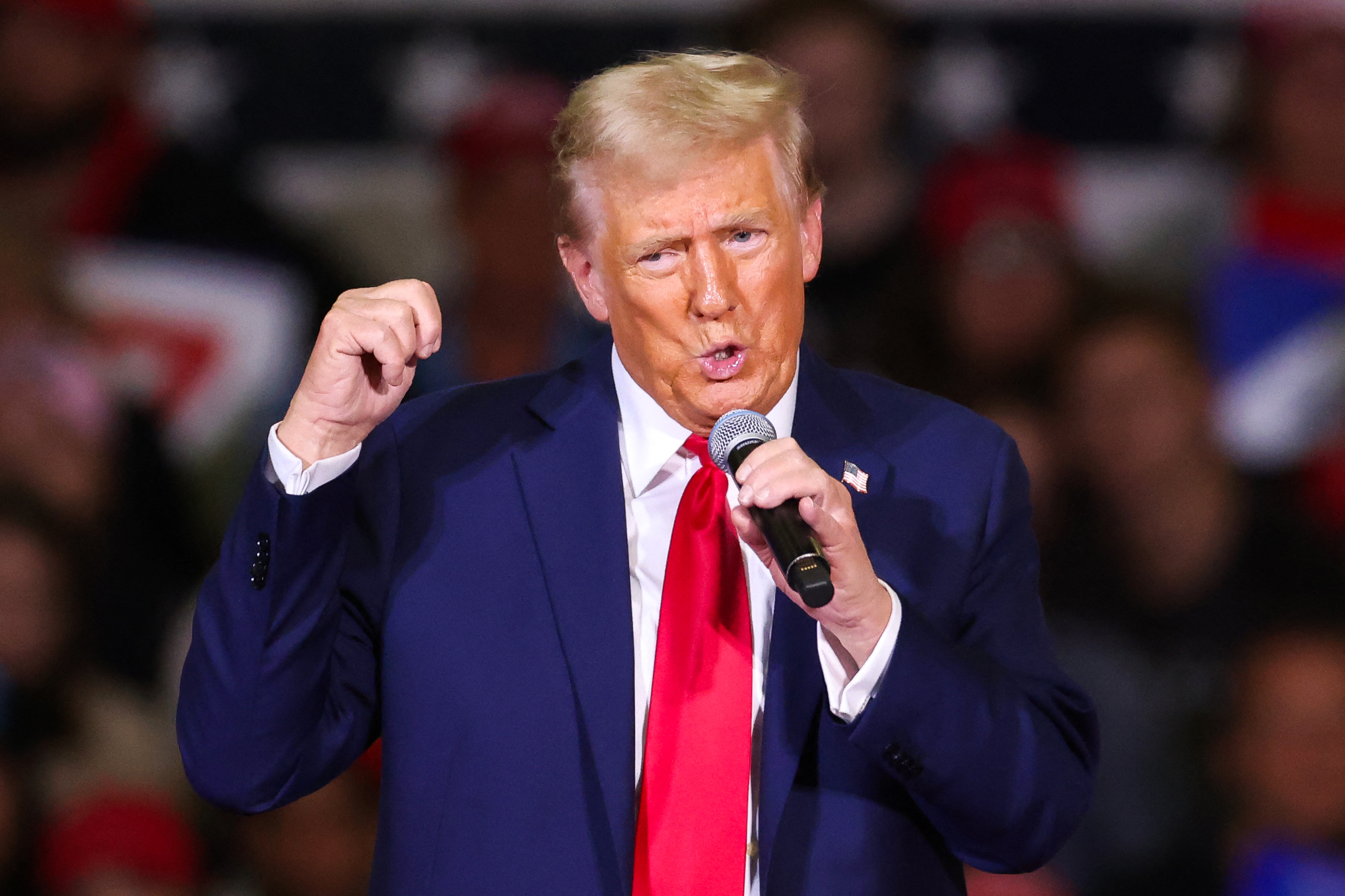 Donald Trump's Phone Lock Screen Is Exactly What You'd Expect It To Be