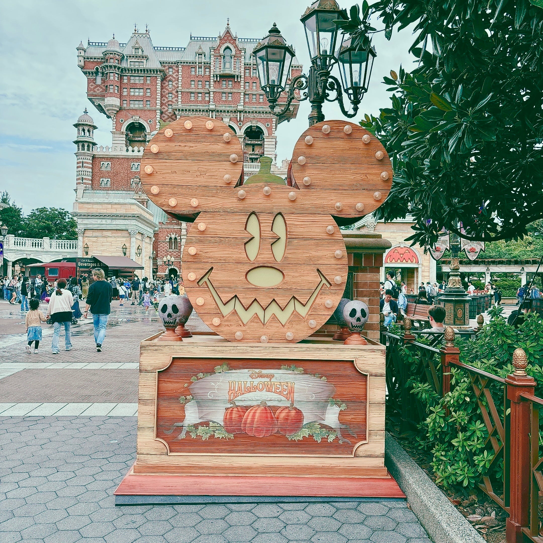 ディズニー土産】かわいすぎて食べられないよ…！ハロウィーン限定の