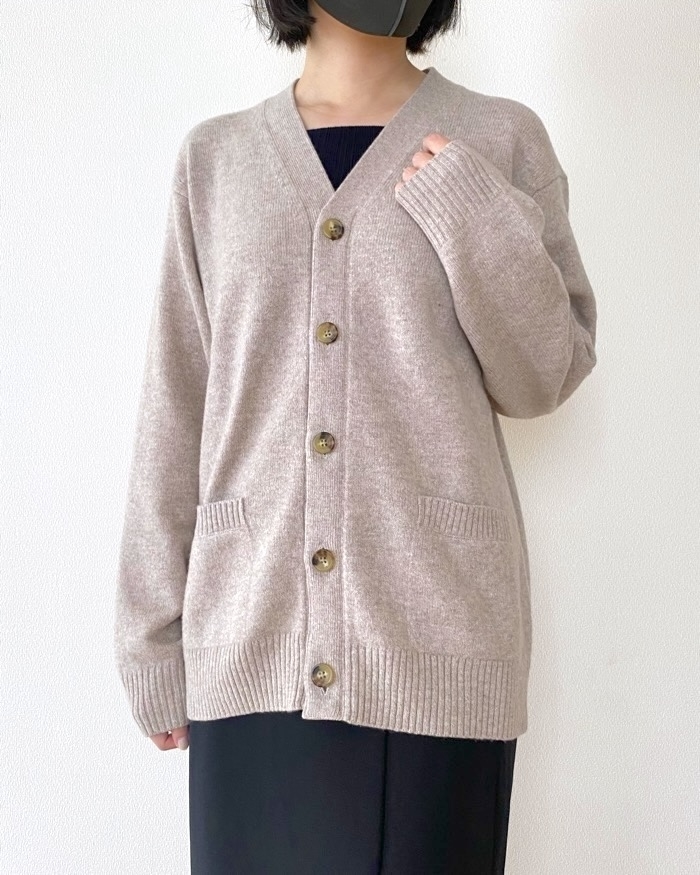 UNIQLO - UNIQLO U 新作 カーディガン ナチュラルの通販 by SAWA