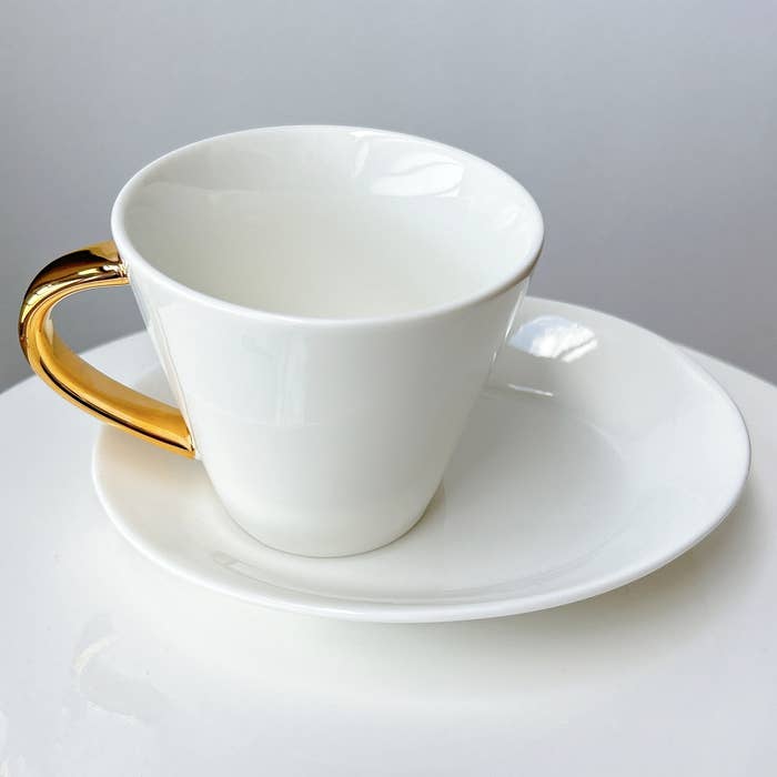 NITORI（ニトリ）のおすすめ食器「【デコホーム商品】カップ&amp;amp;ソーサー（WH WK436）」