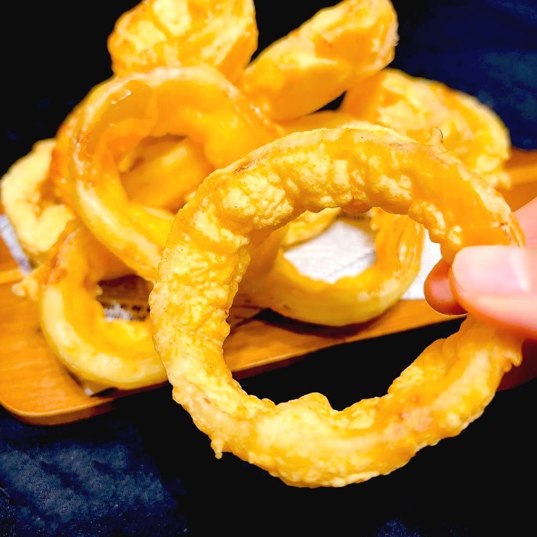 玉ねぎは全部コレ！】カリッとサクサク！レシピ・作り方｜Tasty