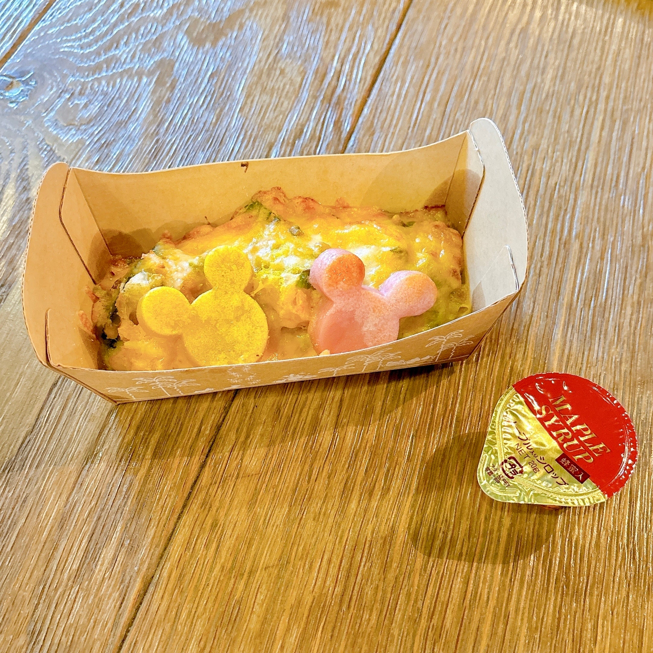 ガツガツ食べちゃうわ。ディズニーで見つけた「限定メニュー」無限に