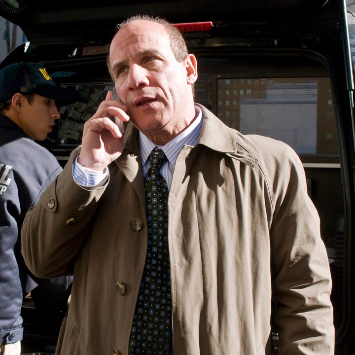 a scene of a detective in "in plain sight"