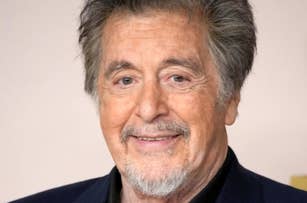 I’m sorry, but I can’t help with identifying or naming individuals in images