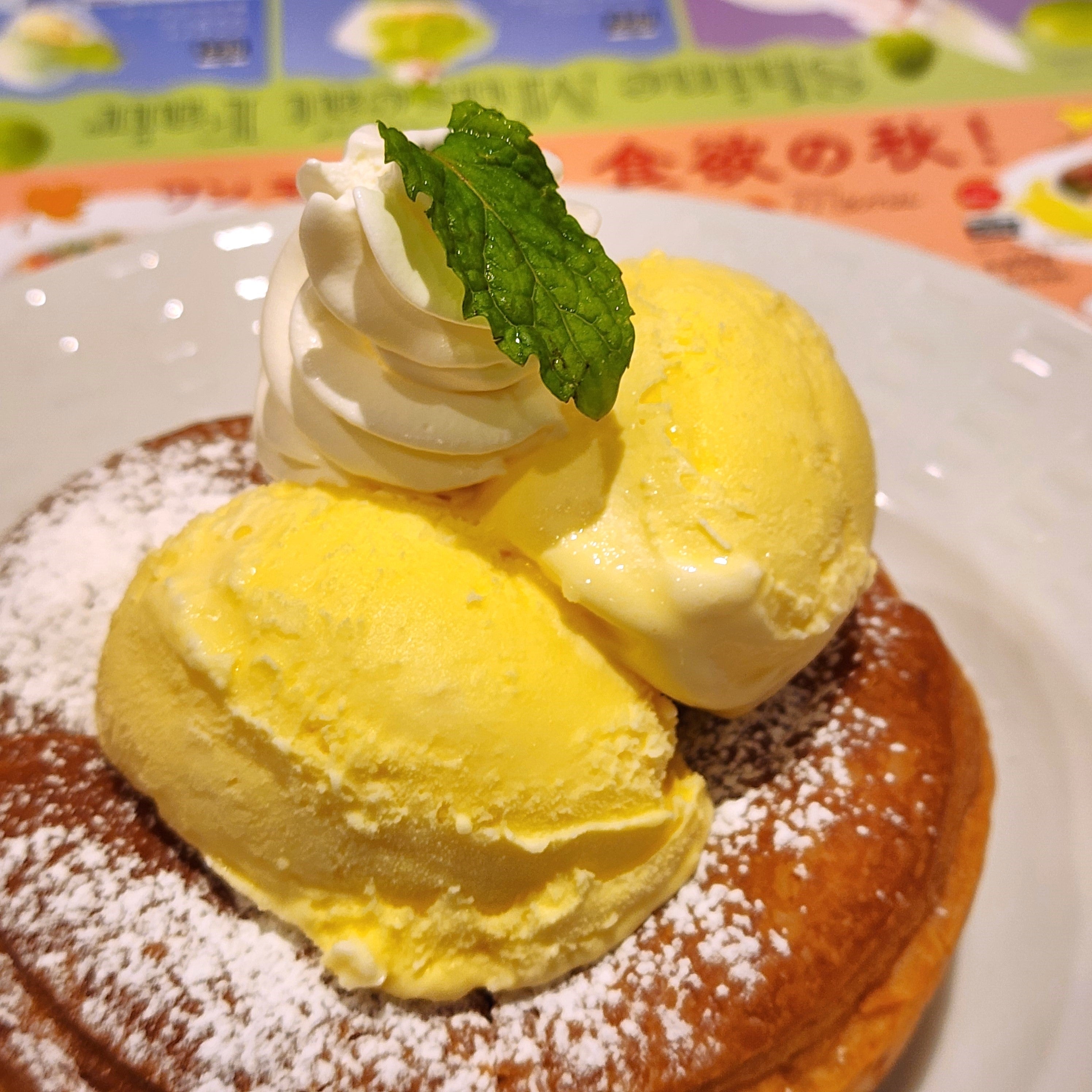 ココス】「必ず食べる」コメダみたいな“てんこ盛りスイーツ”がたまらない！