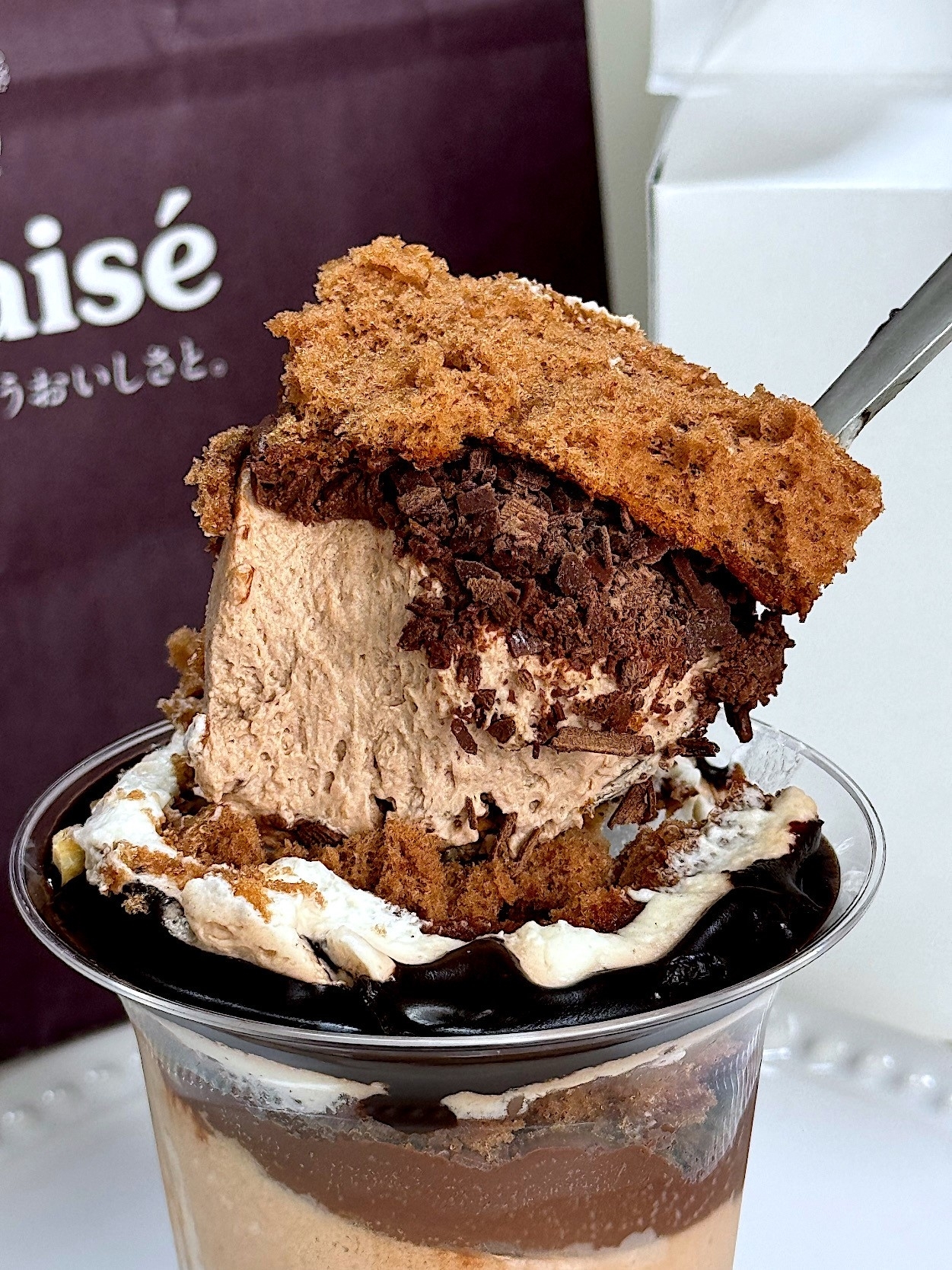 シャトレーゼ】デパ地下レベルだわ…！高級感たっぷりの「チョコづくし