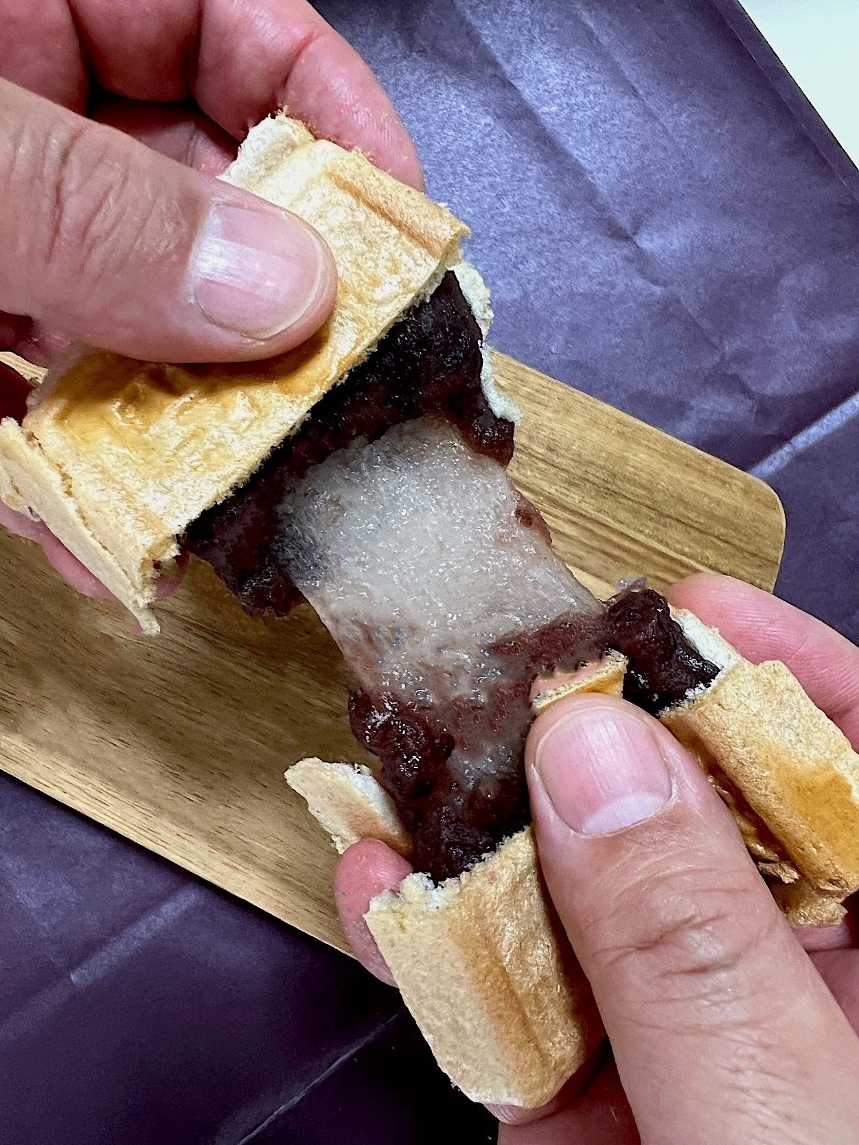 シャトレーゼのおすすめのお菓子「菓心源助 餅入り最中」