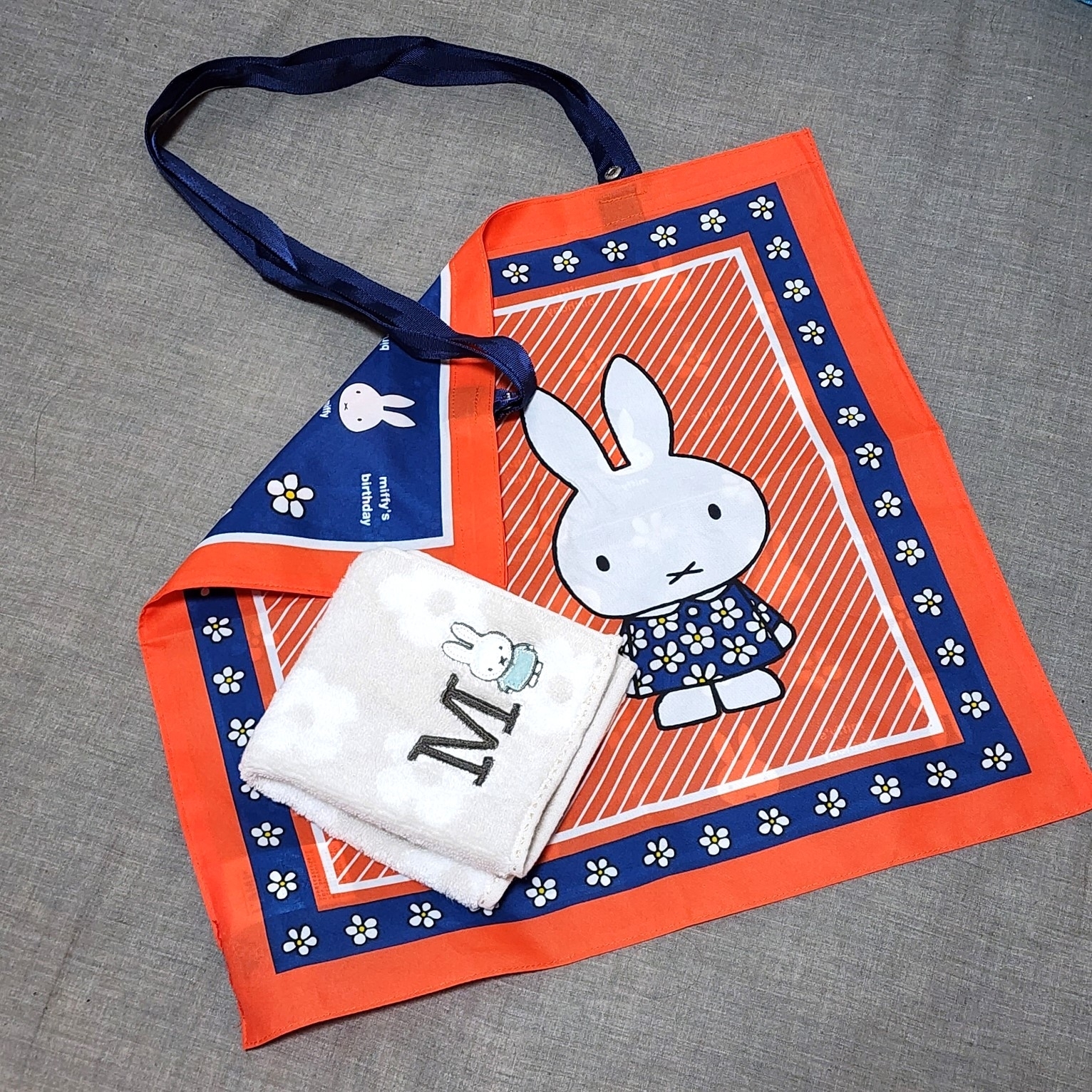 FELISSIMO（フェリシモ）のおすすめ雑貨「ミッフィーサークル×L’AMIPLUS スカーフエコバッグ」