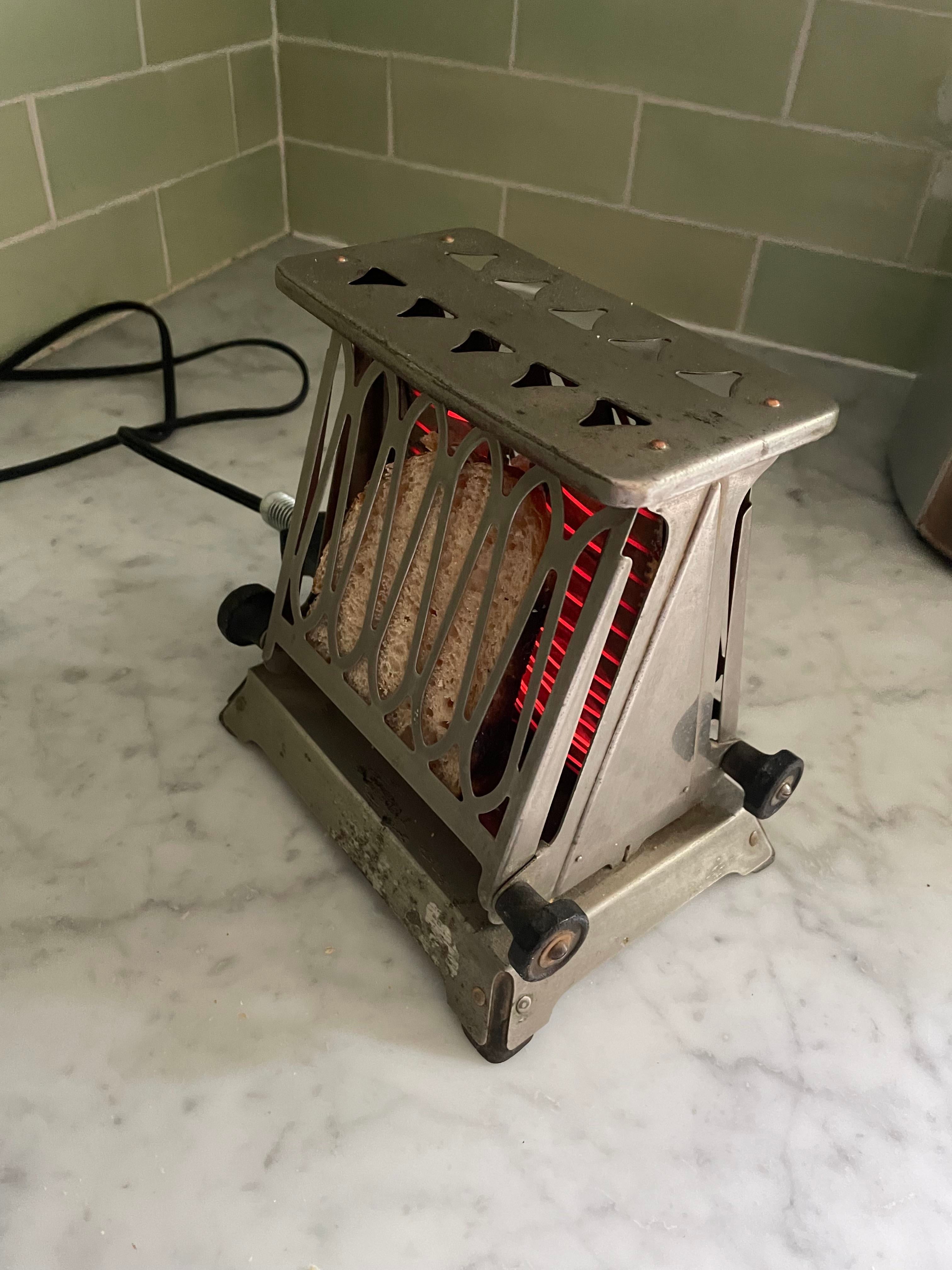 Toaster Back Then 17 Products That Have Held Up After Over 40 Years
