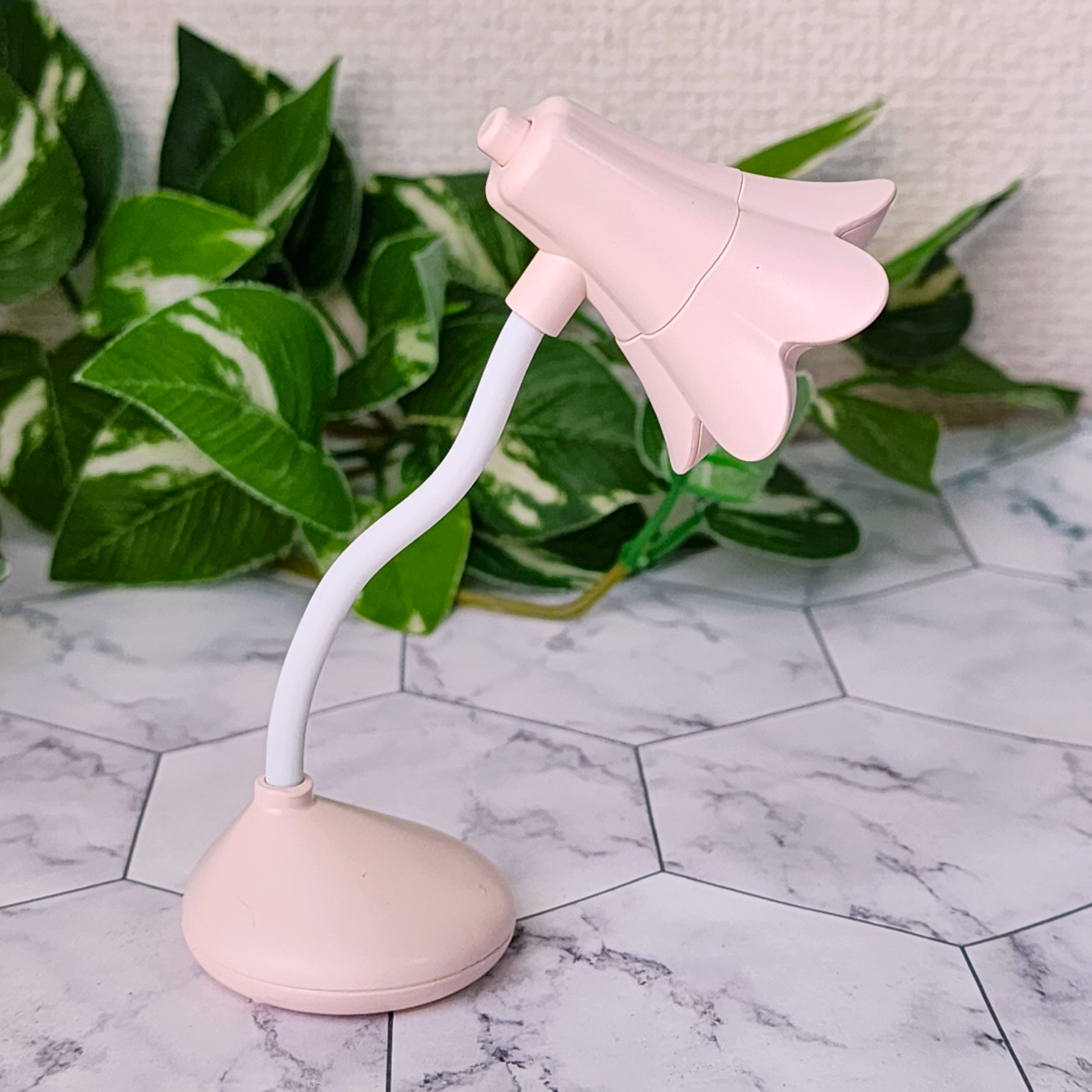 フランフランの「480円ランプ」お花のデザインが素敵すぎる！「すごく