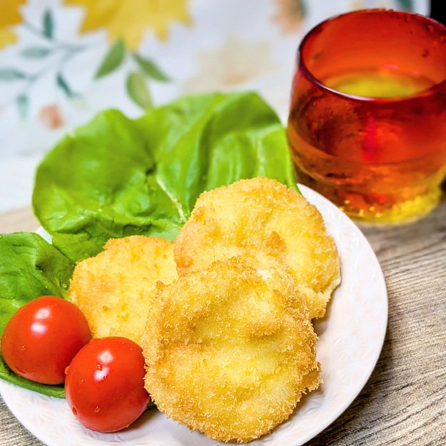 ポテトサラダで作ろう！】チーズを入れて揚げる簡単♪レシピ・作り方｜Tasty