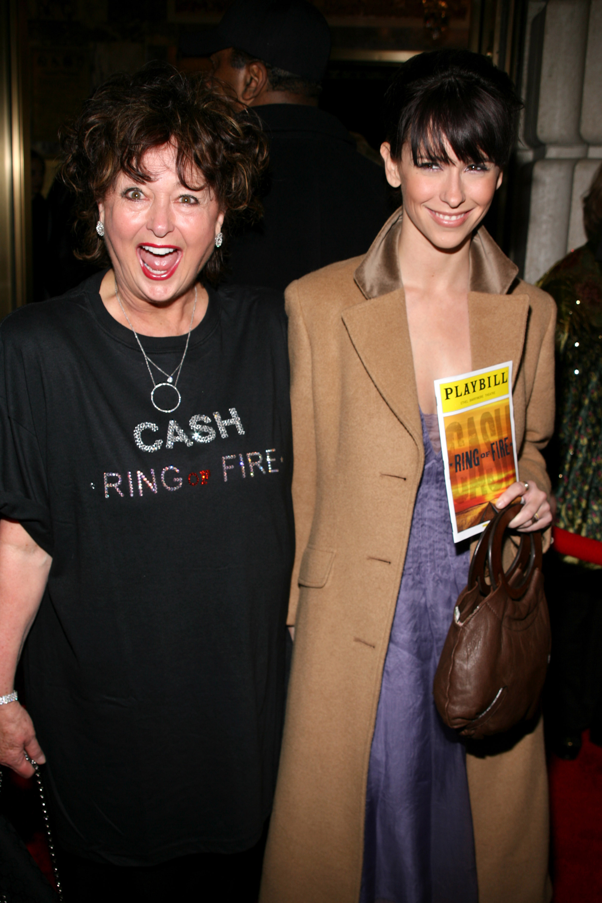 Press Knew Jennifer Love Hewitt's Mom Died Before Her