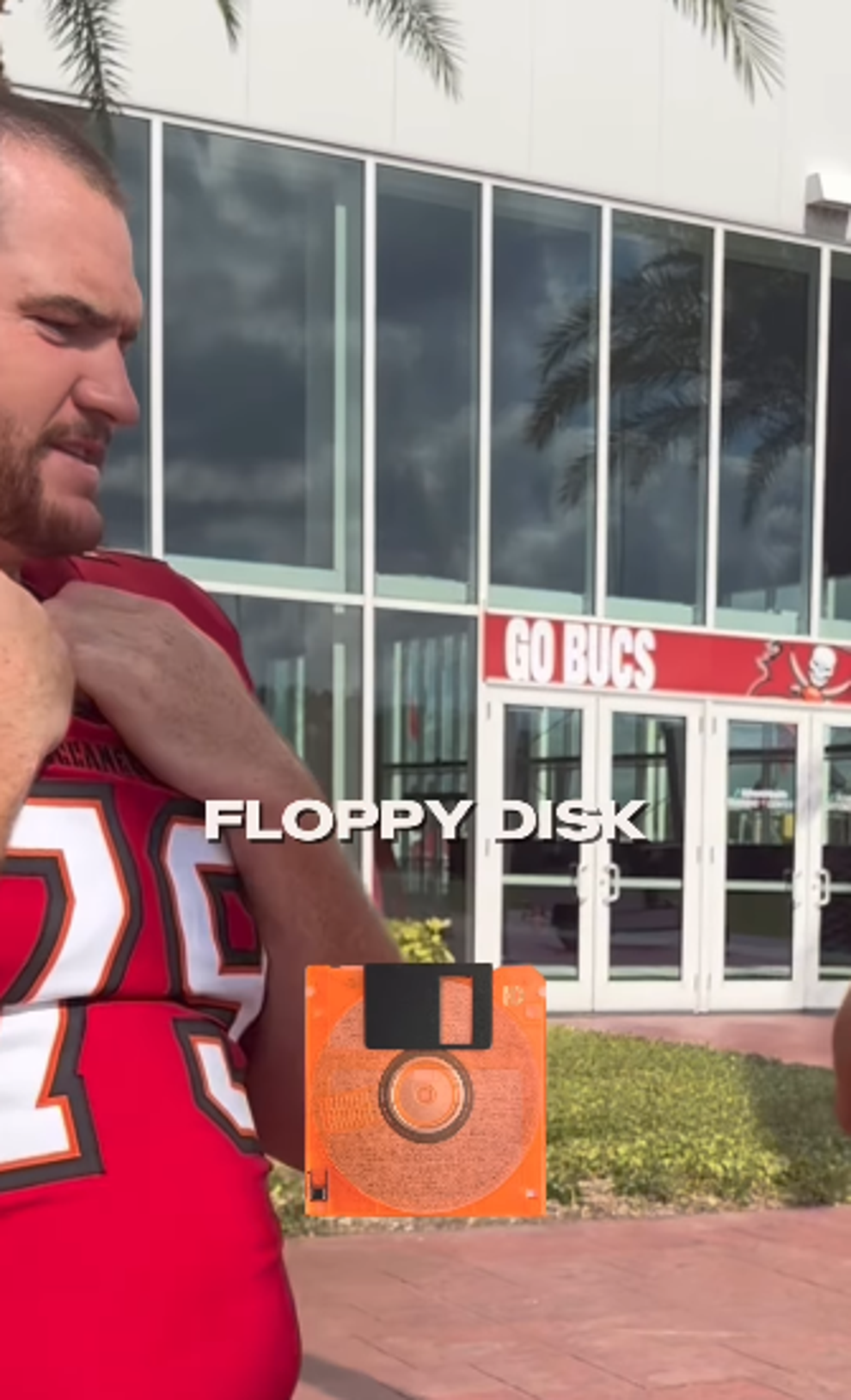 NFL Rookies Attempt To Identify Common '90s Items