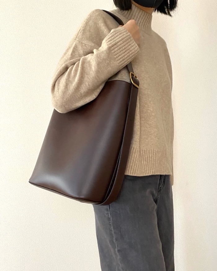 UNIQLO（ユニクロ）の「2WAYショルダーバッグ」