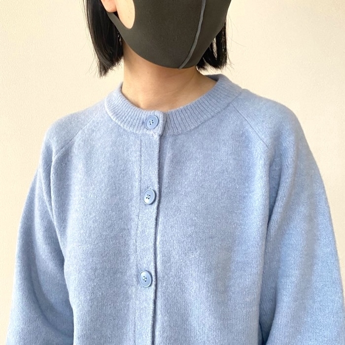 美品♡近年♡フォクシー アジュール ショート丈 カーディガン ブルー 38 美品♡近年♡フォクシー アジュール ショート丈 カーディガン