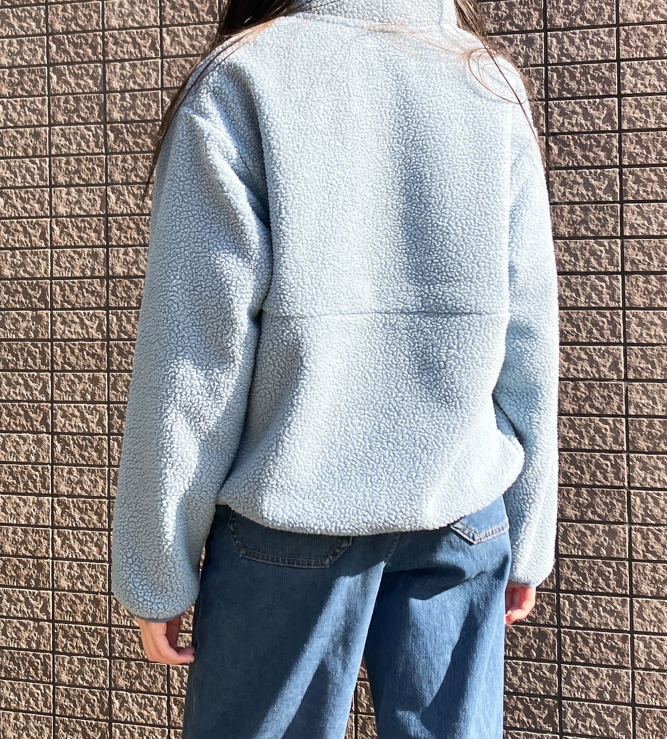 GU】首元までしっかり暖かい！2290円の「ふわふわトップス」家