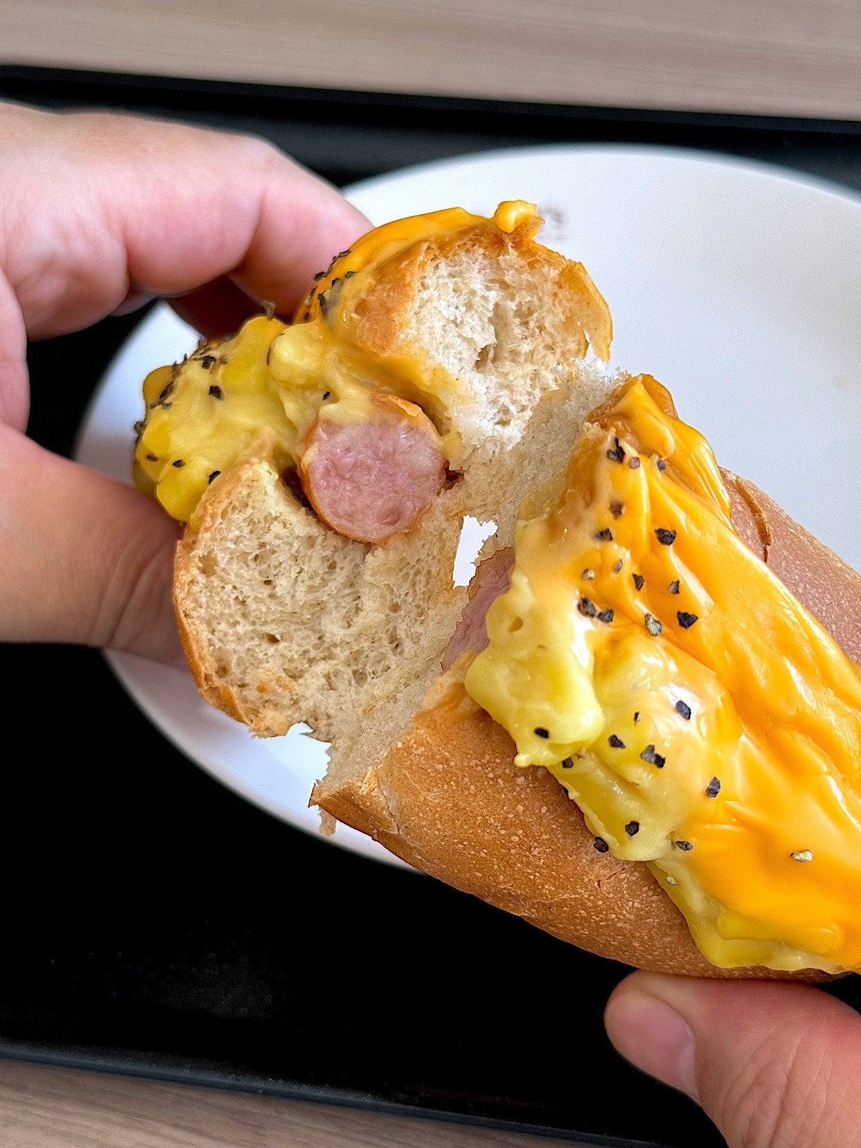 タリーズ】チーズてんこ盛りじゃん…！重量感えげつない「ボリューム