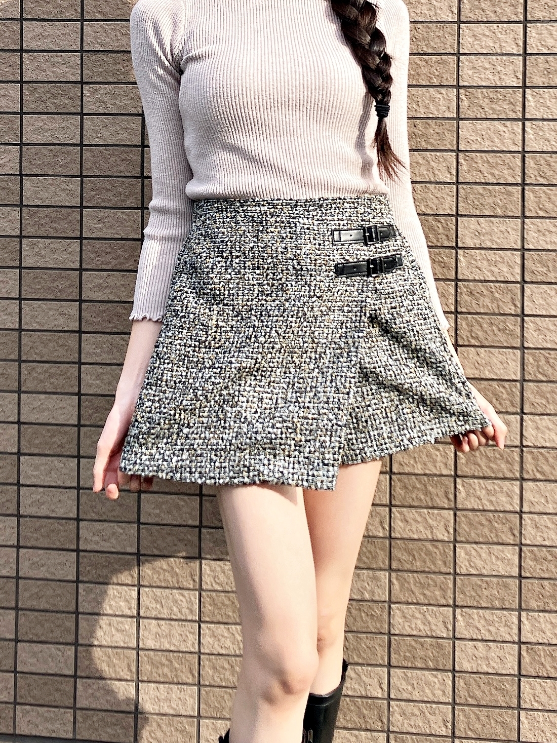 【ファッション好きが選ぶ人気ブランドランキング】 GU】「脚が細く長く見える」「40代ですが買っちゃいました」2290 置物