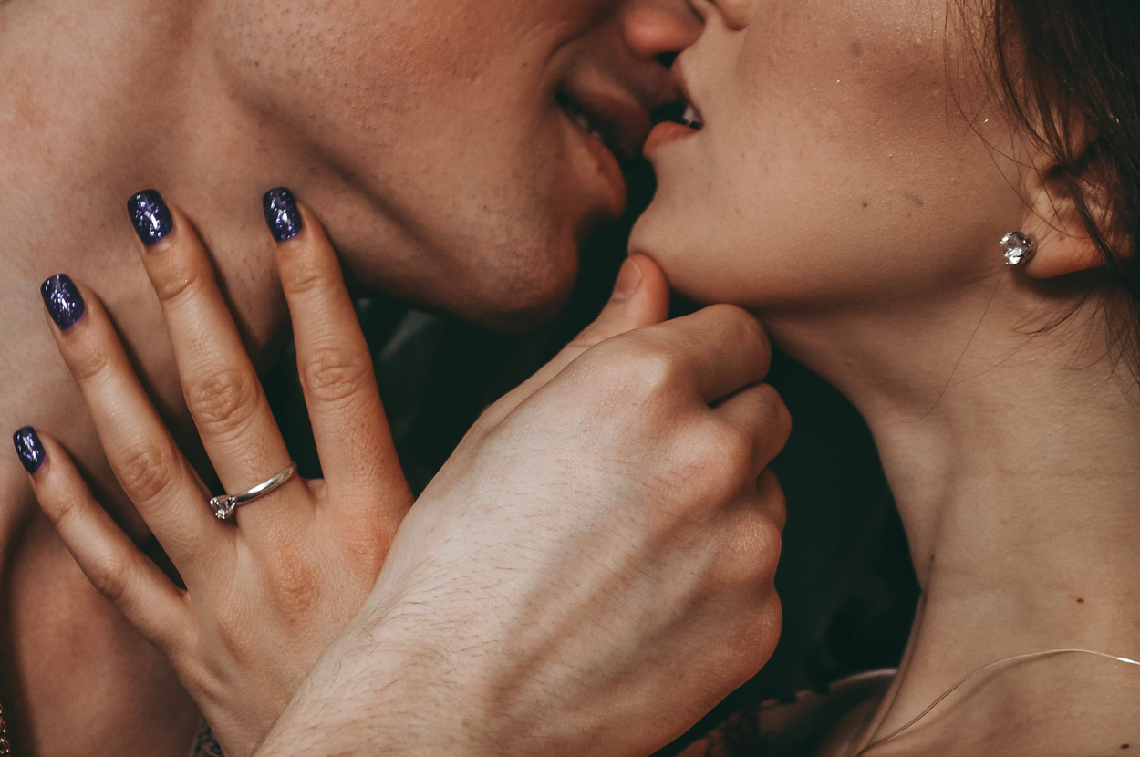 Ryan Reynolds' character getting pegged in "Deadpool"