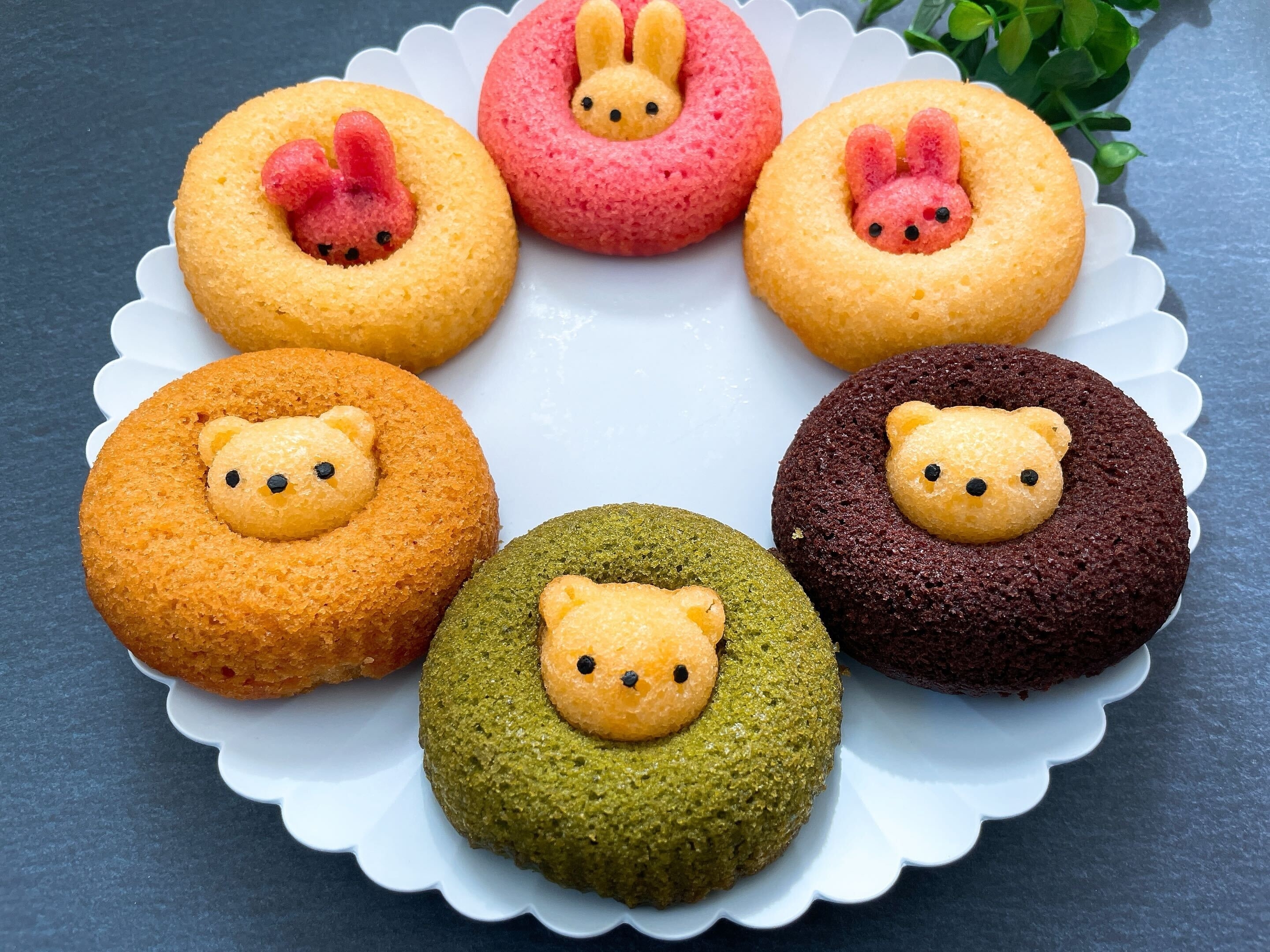 あぁ食べられない…この悶絶級にかわいい「アニマルドーナツ」、完全に