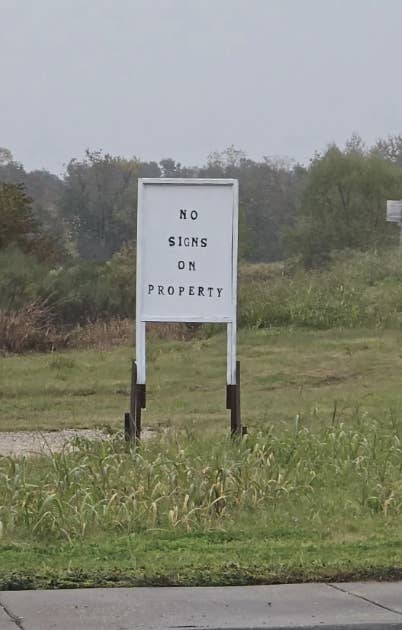 Funniest Signs On Reddit This Week