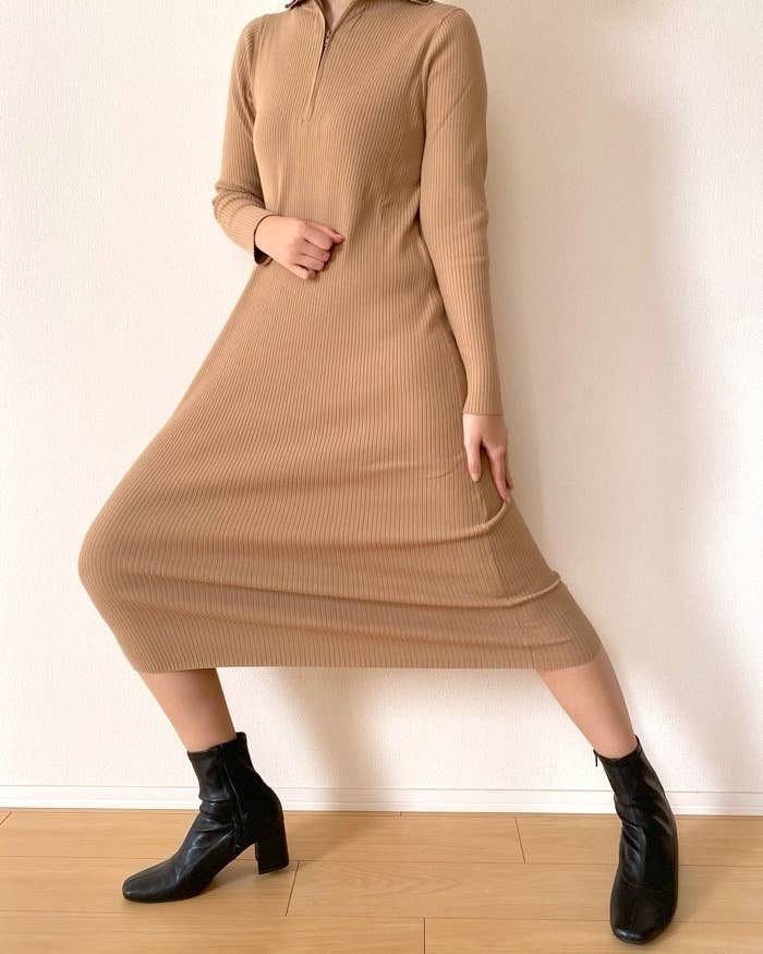 ユニクロの「着痩せワンピ」体のラインが綺麗に見えてうれしい 