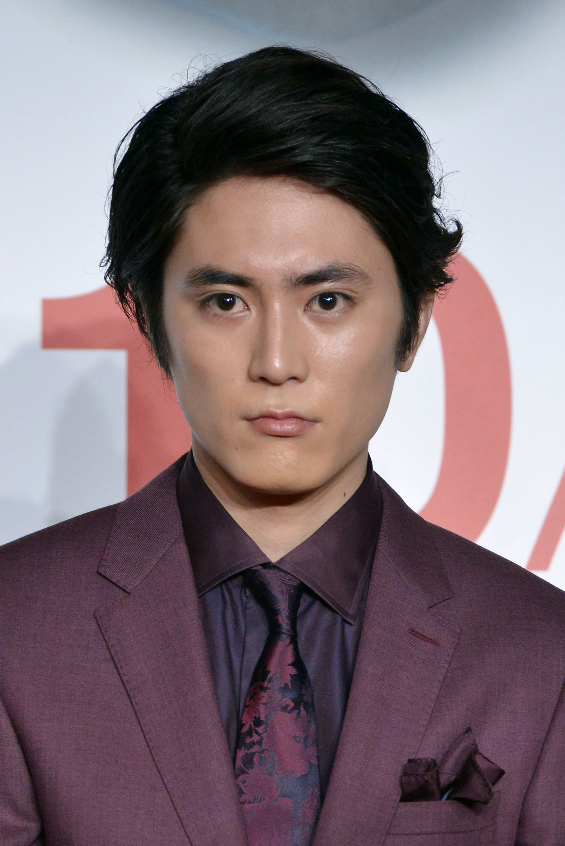 間宮祥太朗さん（時事通信フォト）