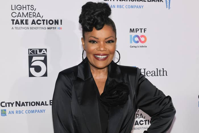 yvette nicole brown wedding dress MunaLuchi Issue No. 33 main image 0
