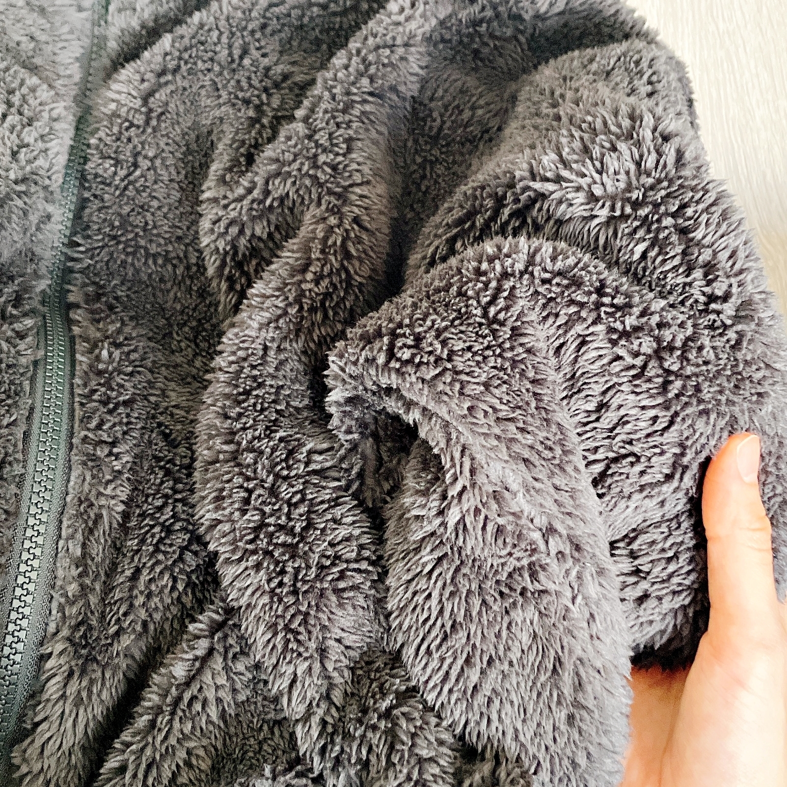 ハニーズ】2480円の『ふわもこアウター』着た瞬間にあたたかい！首元