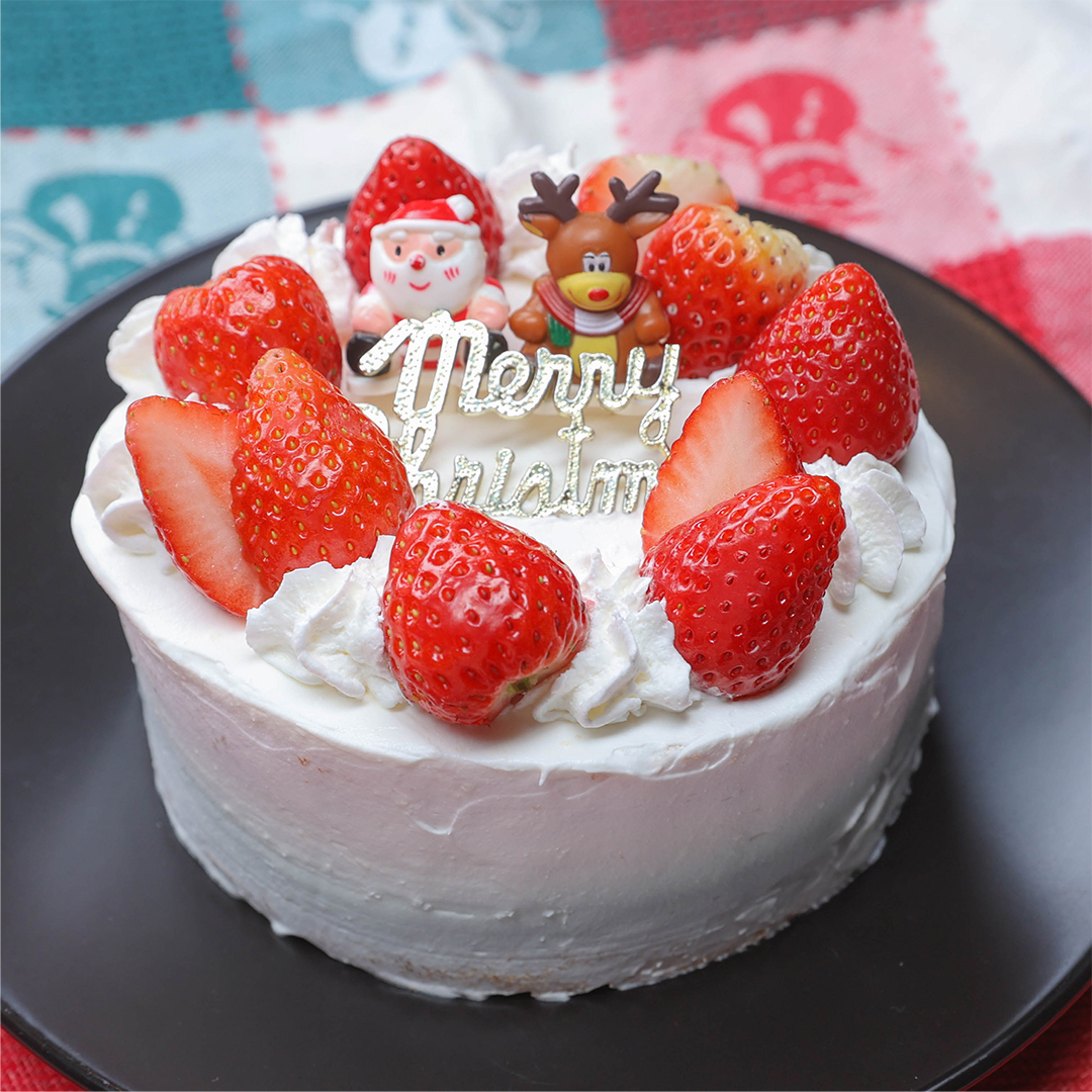 クリスマスケーキまだ予約してなくても大丈夫！】ケーキ作りの裏技レシピ・作り方｜Tasty