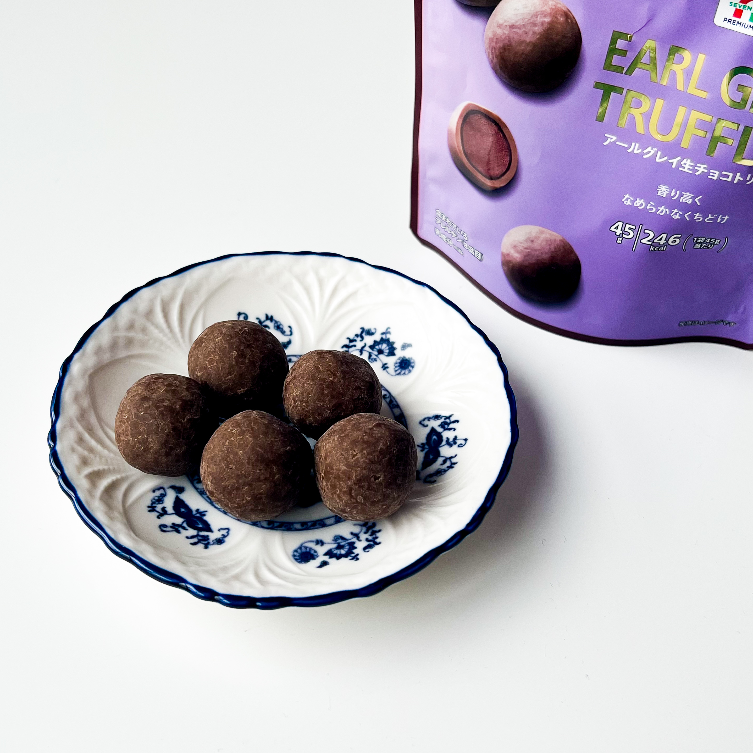 IKEA イケア ミルクチョコレート m40293925 CHOKLAD LJUS