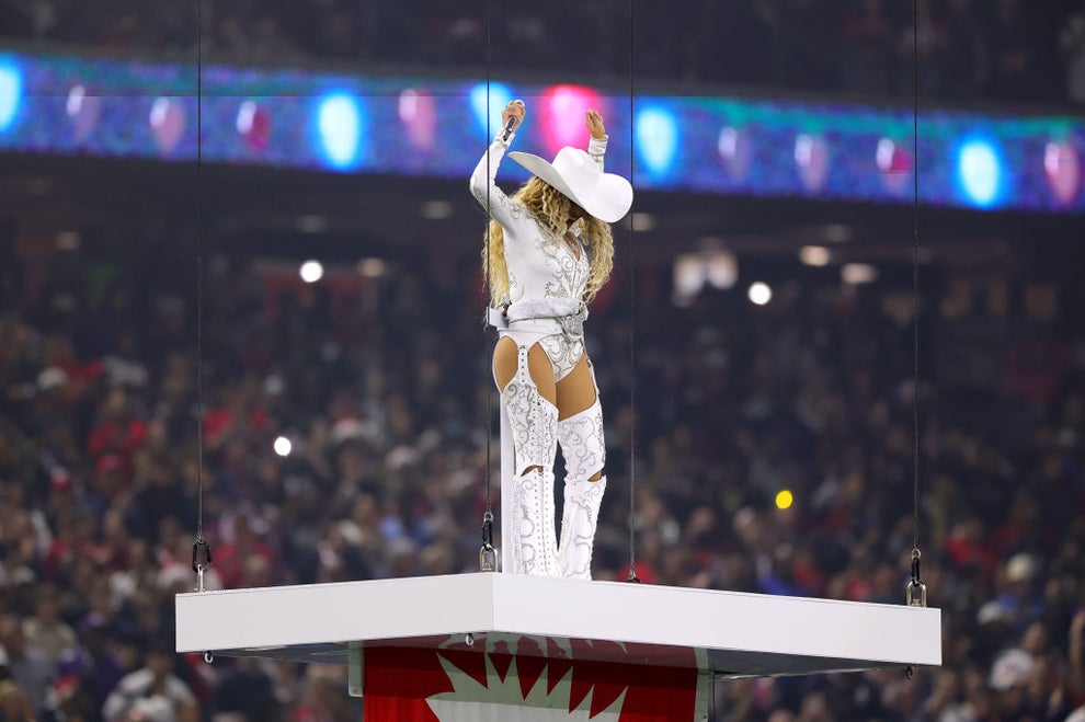 Beyoncé Bowl Christmas Halftime Performance Reactions