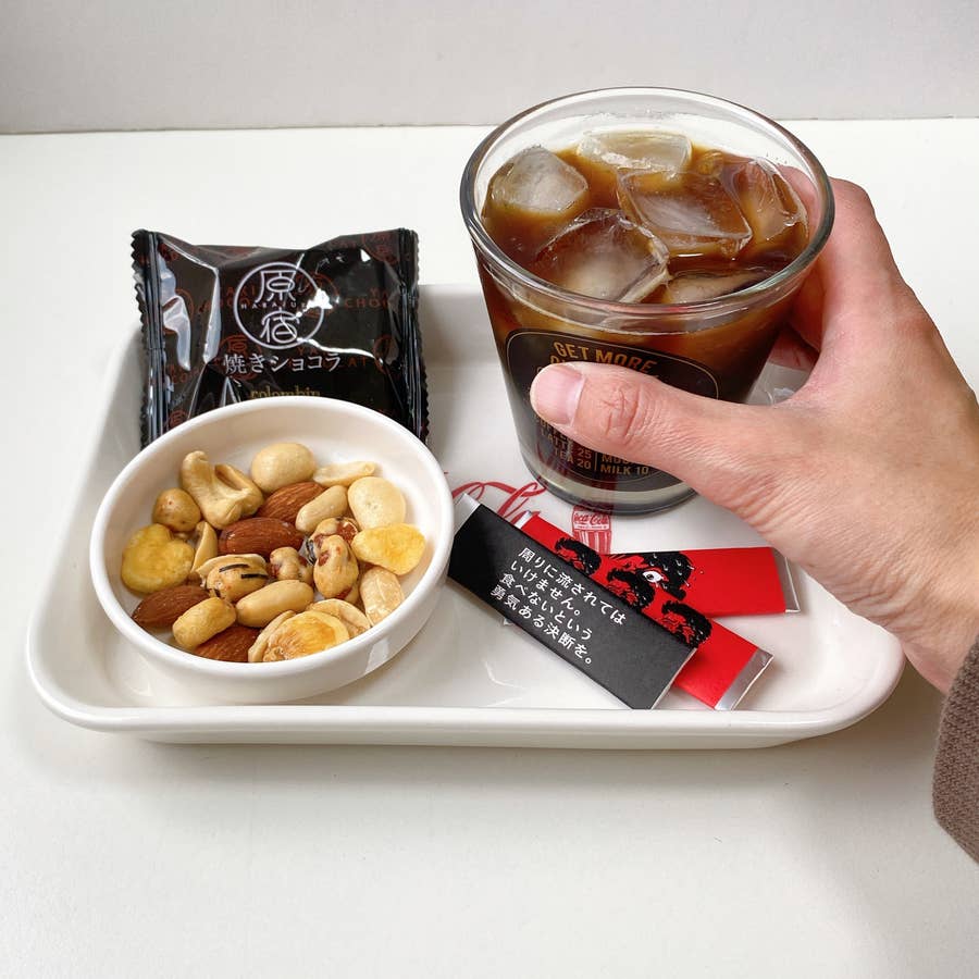 ダイソー】これ220円でいいの？コカ・コーラの「レトロプレート」何を 