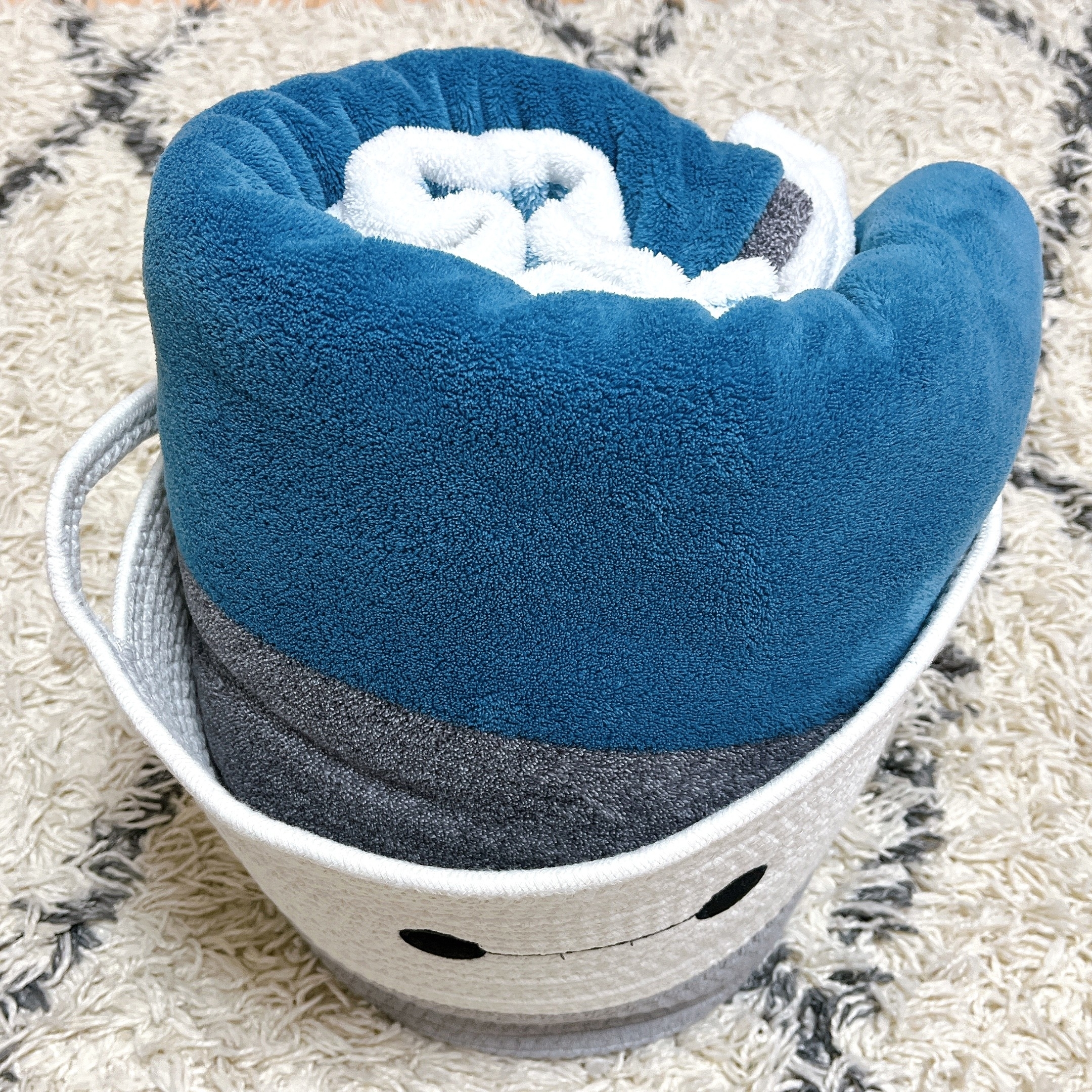 ダイソー】ディズニーお土産みたい！ベイマックスの『ゆるかわ収納』が