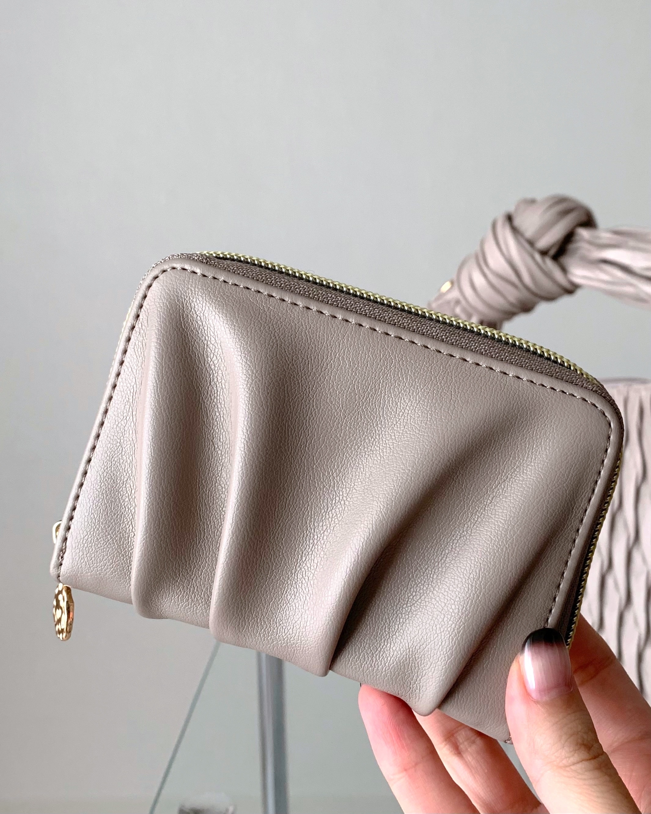 しまむら】1969円の「ミニ財布」が最強なんだけど！くしゅっとデザイン