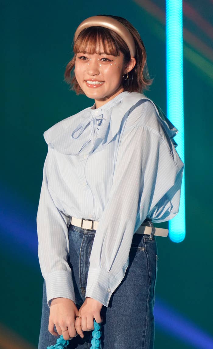 女子小学生タイツ姿