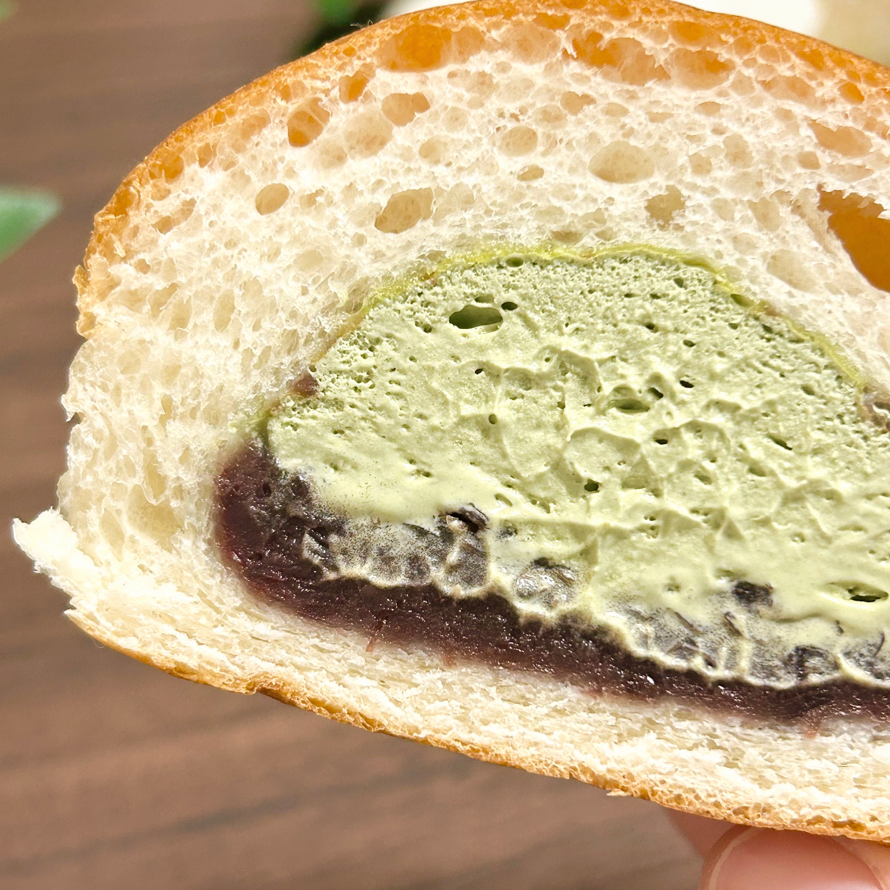 ファミマ】「犯罪的なおいしさ」「値段の3倍以上」抹茶好きには