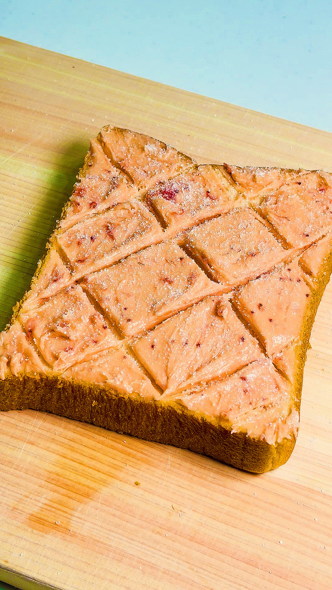 超簡単！いちご香るふんわりメロンパン風食パンを作ろう