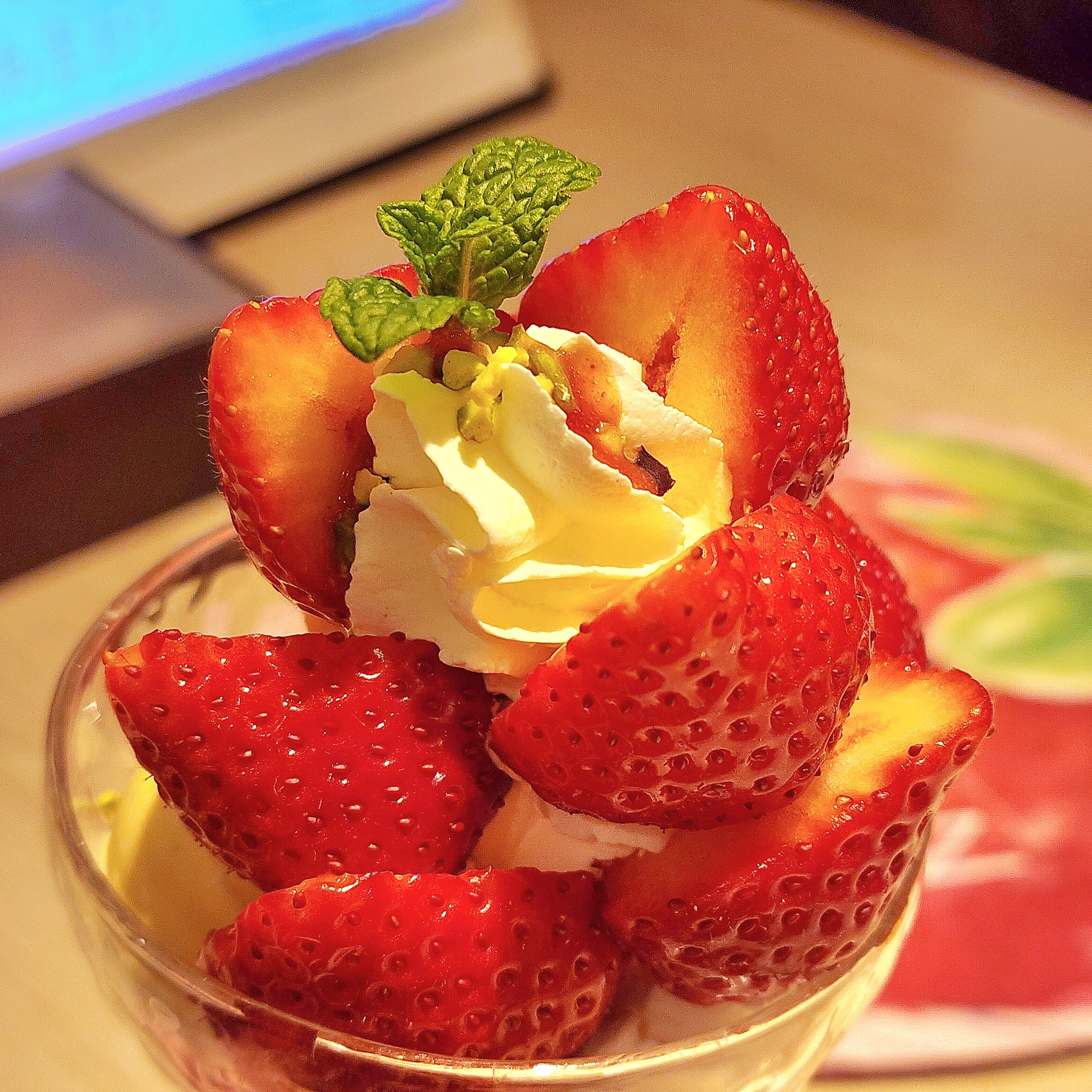 ☆いちごパフェ☆☆リース3個入り♪（特大1、大2） ☆いちごパフェリース3個入り♪（特大1、大2） 資生堂パーラー